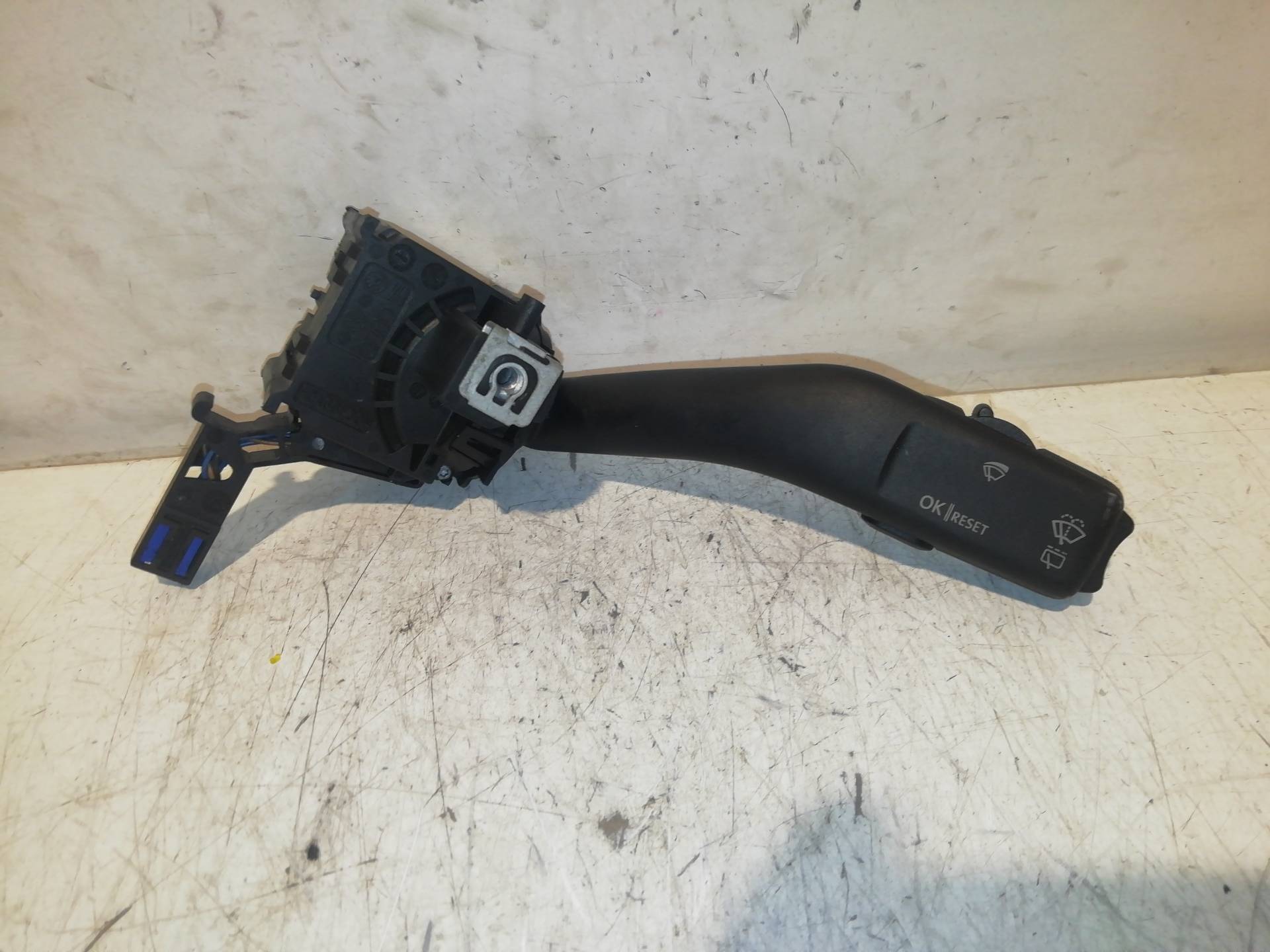 Commande d'essuie-glace VOLKSWAGEN GOLF V BERLINA (1K1)