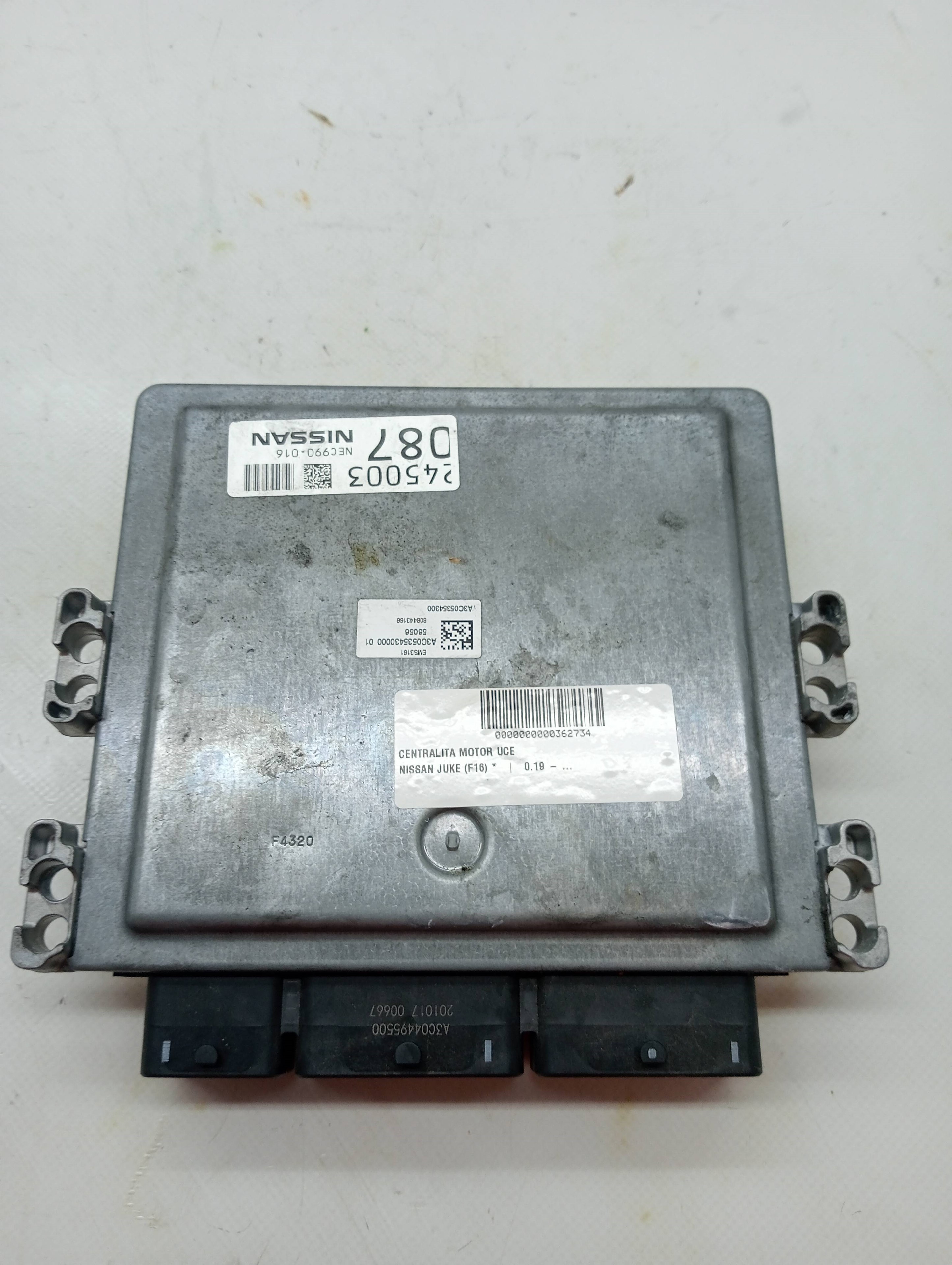 Engine control unit ECU NISSAN JUKE (F16)