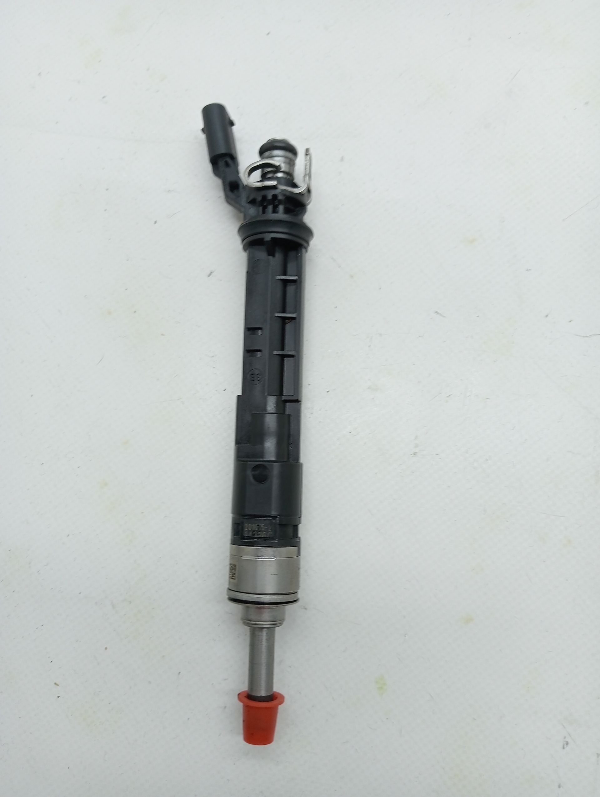 Injector NISSAN JUKE (F16)