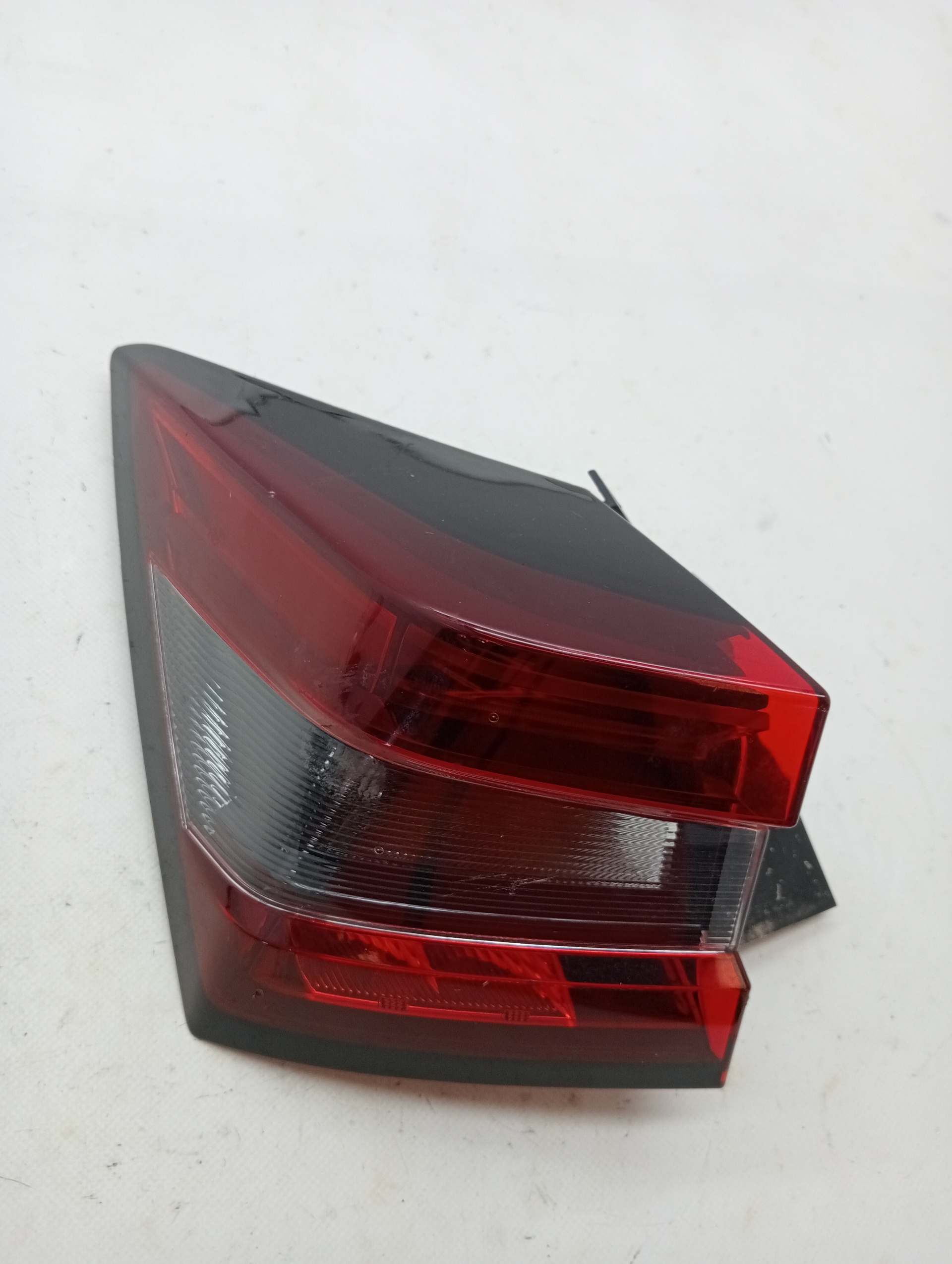 Heckleuchte links NISSAN JUKE (F16)