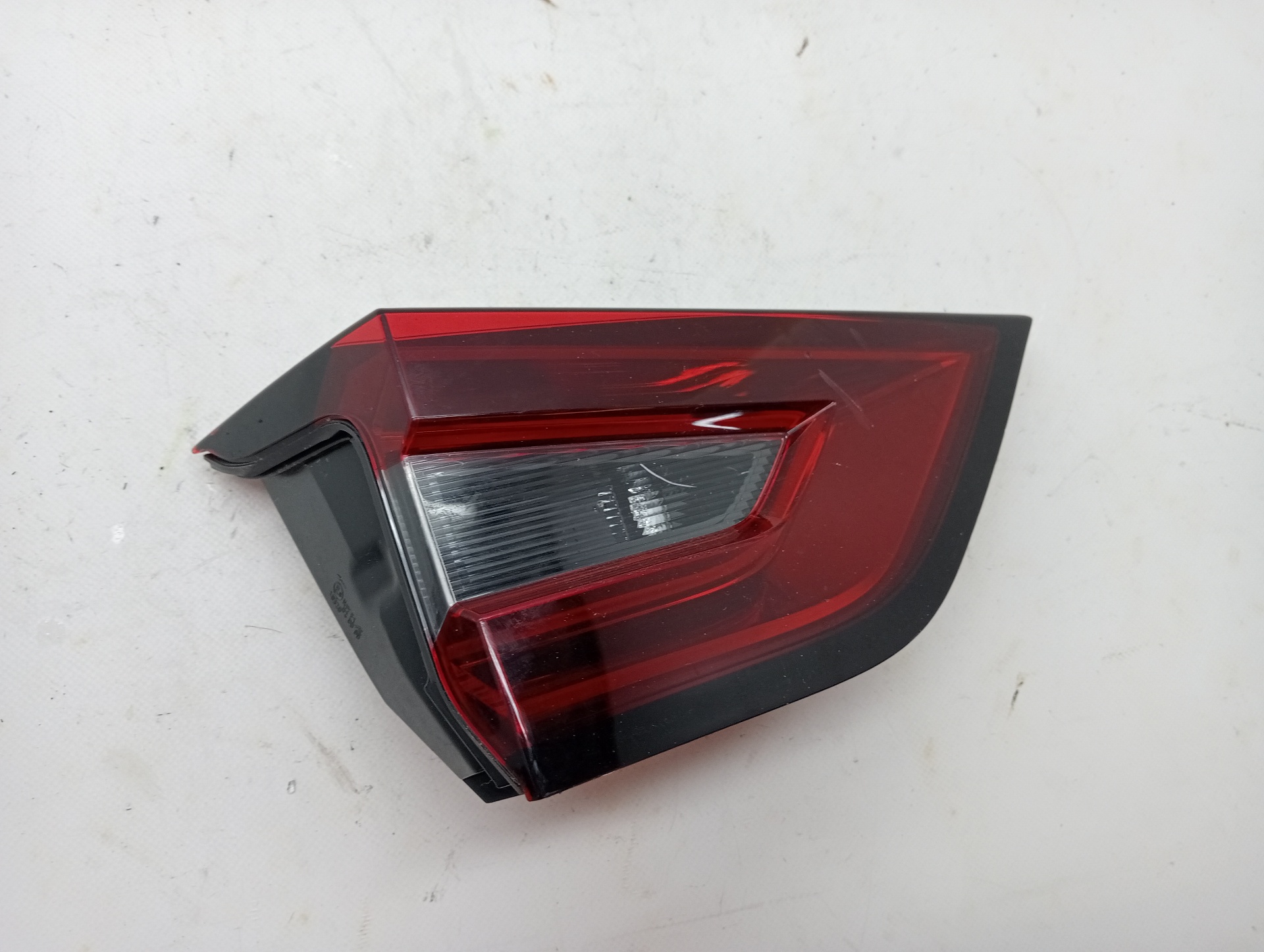 Rear Light Left Inner NISSAN JUKE (F16)