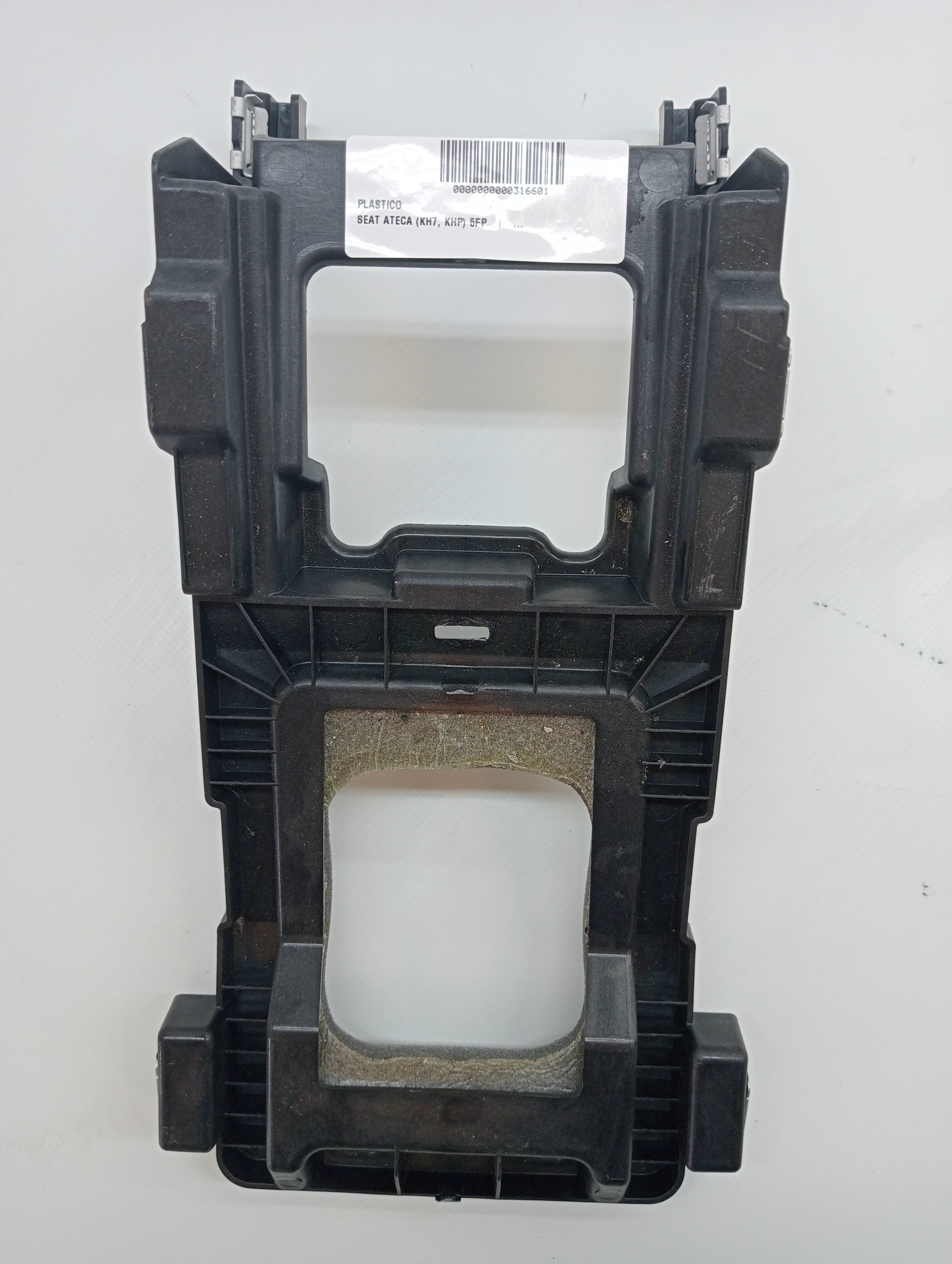 Garniture plastique SEAT ATECA (KH7)