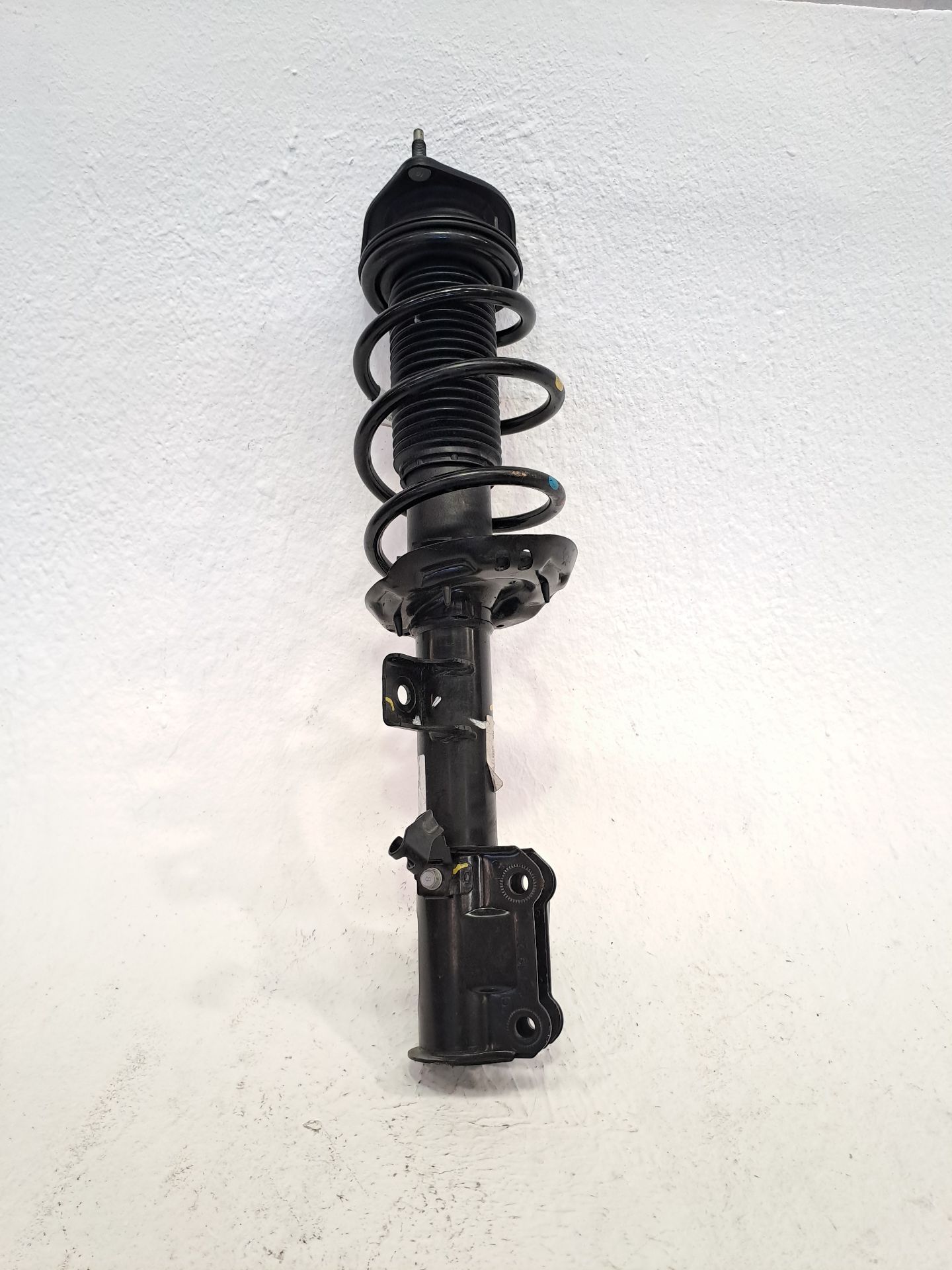 Front Right Shock Absorber HYUNDAI BAYON