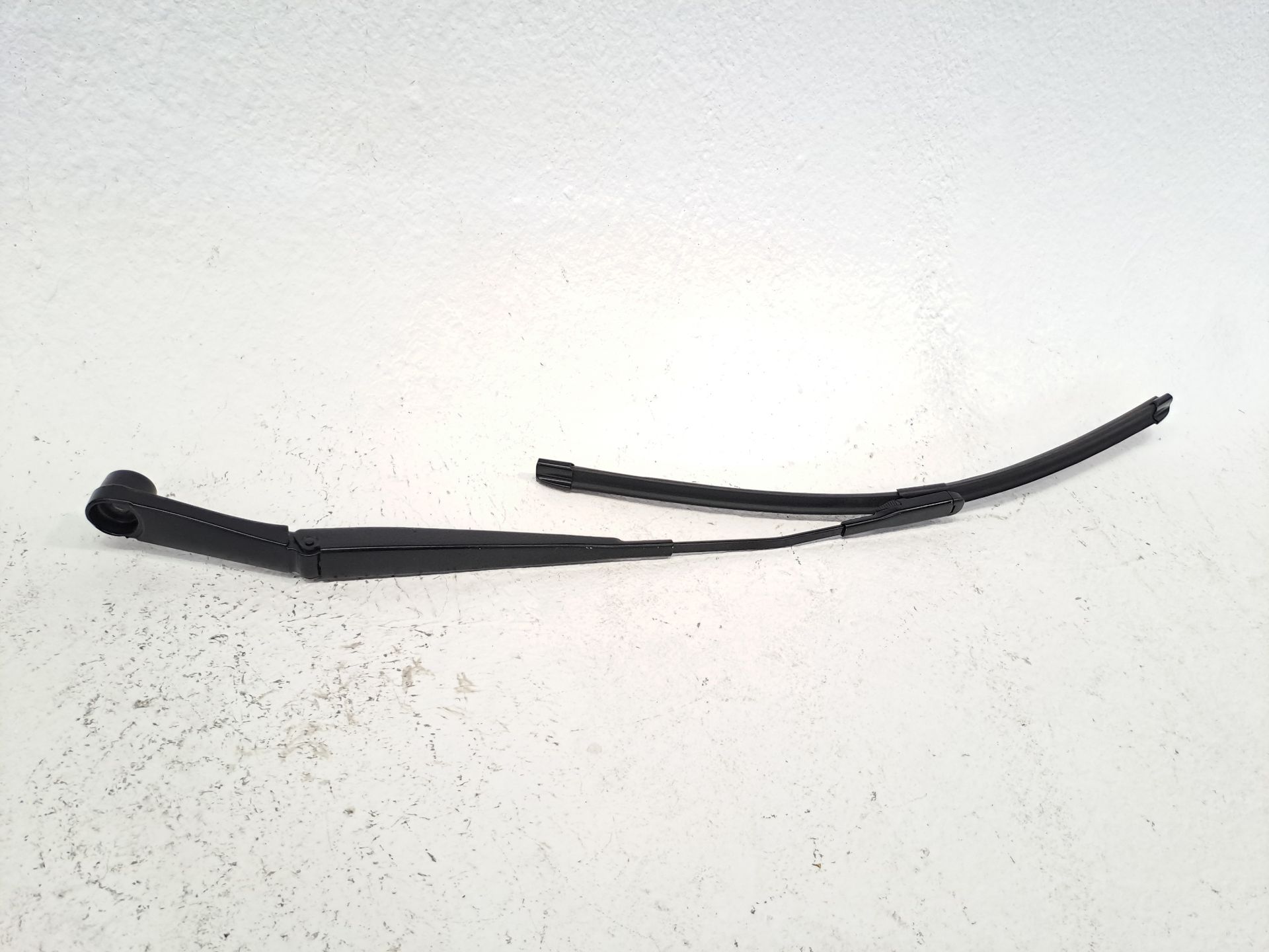 Front Left Wiper Arm HYUNDAI BAYON