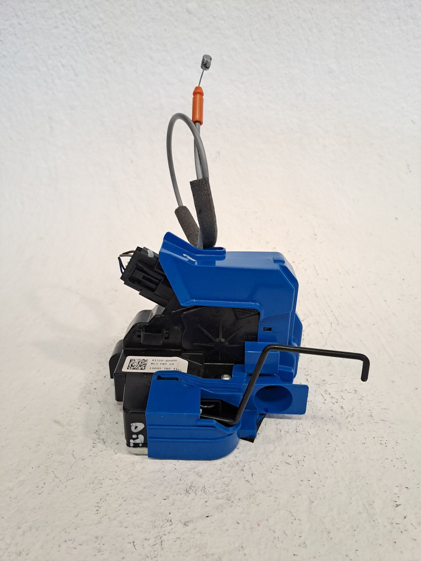 Front left door lock HYUNDAI BAYON