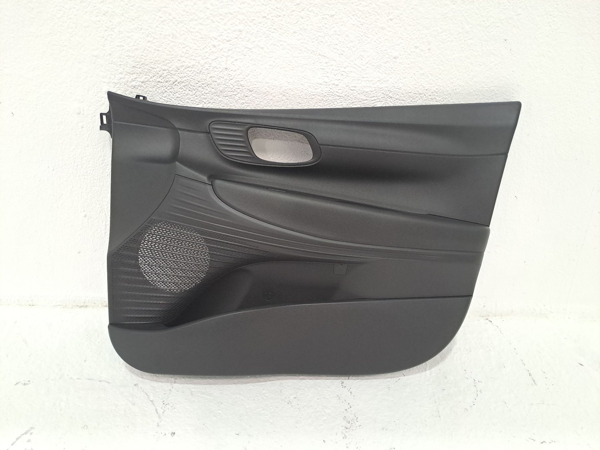 Front Right Door Trim Panel HYUNDAI BAYON