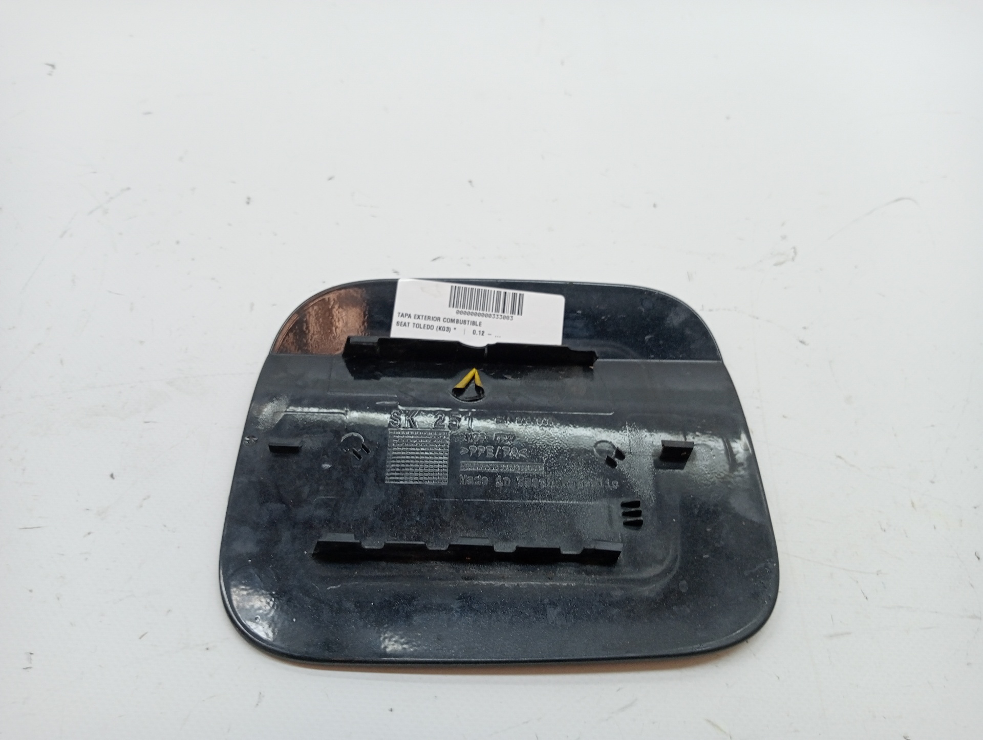 TAPA EXTERIOR COMBUSTIBLE SEAT TOLEDO (KG3)