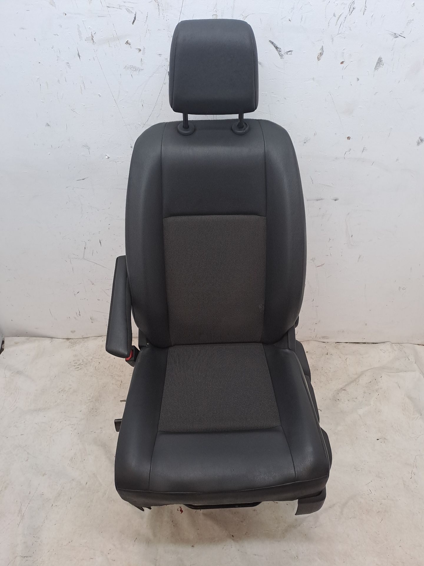 Vordersitz links TOYOTA PROACE CITY VERSO