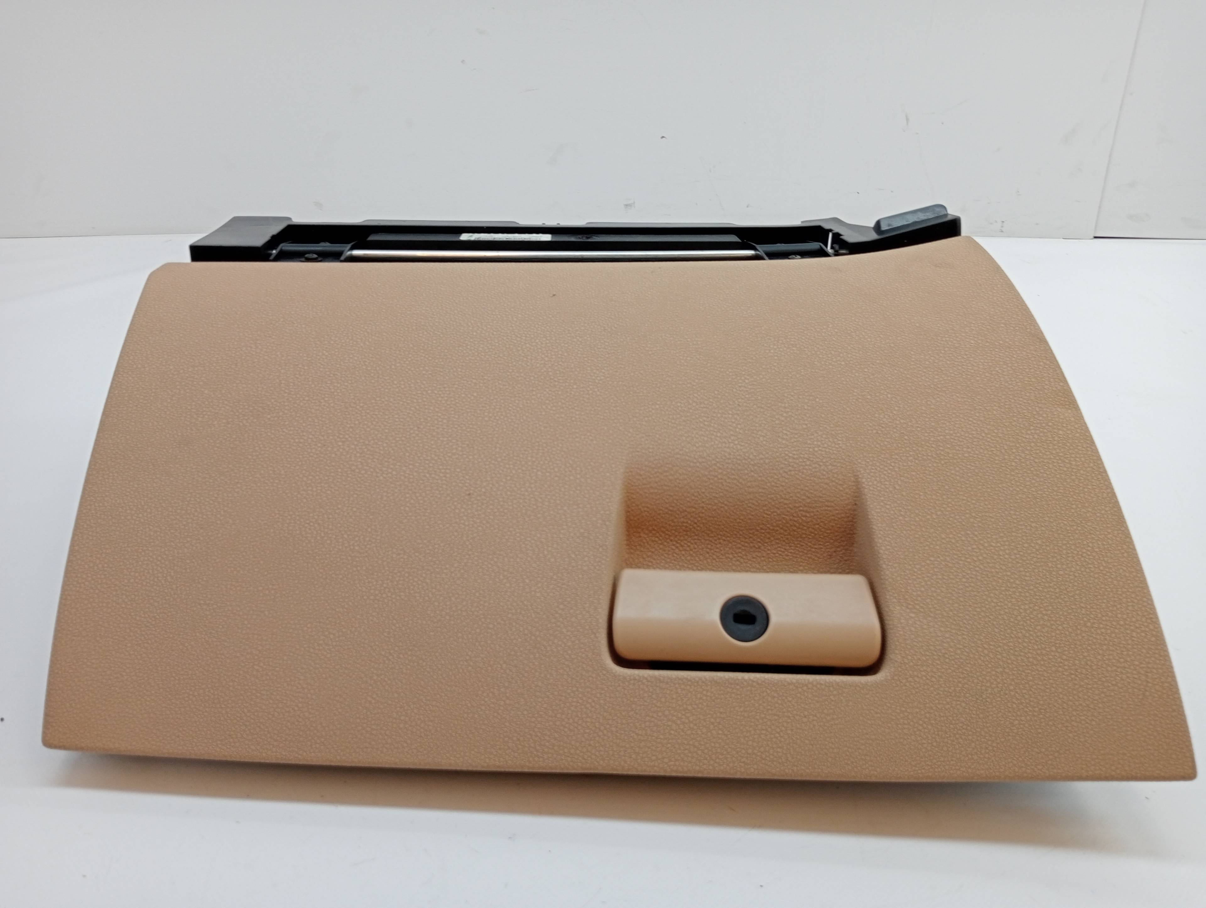 Handschuhfach BMW X3 (E83)