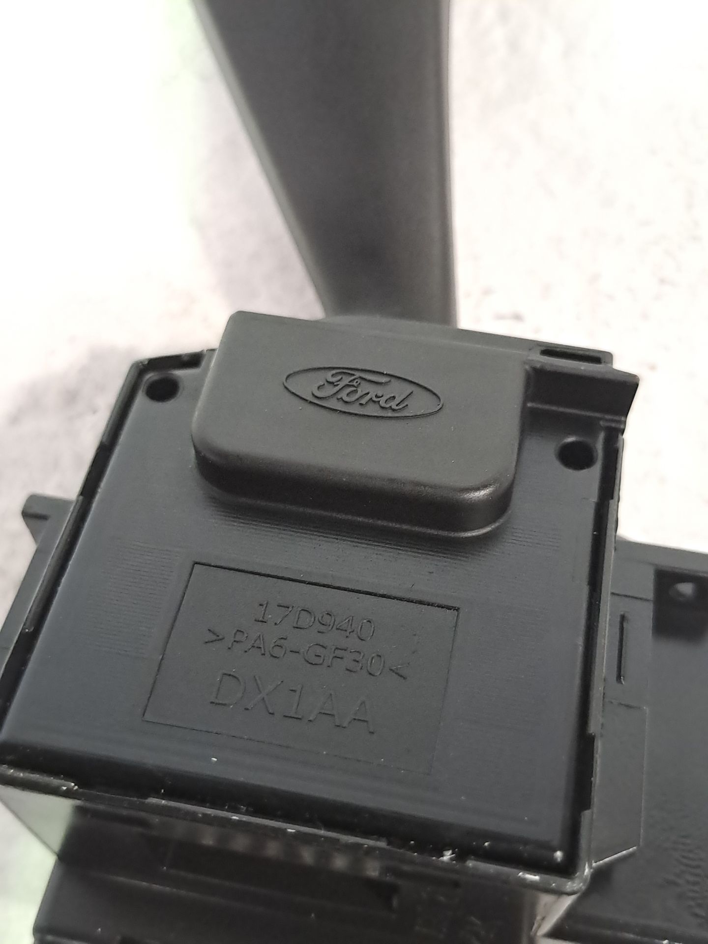 Commande d'essuie-glace FORD FOCUS BERLINA (CAP)