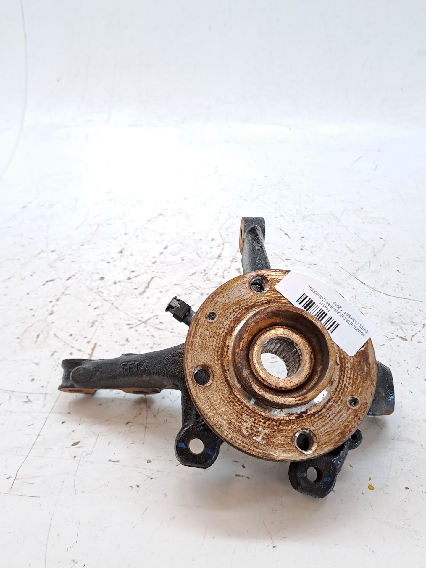 Achsschenkel vorne links OPEL CORSA F