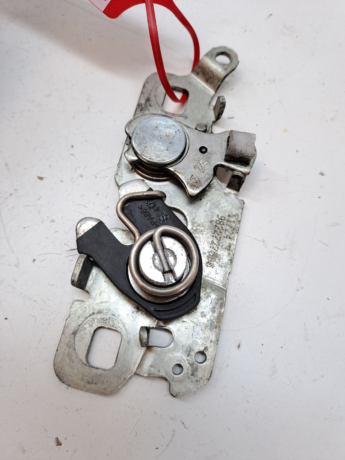 Bonnet lock OPEL CORSA F