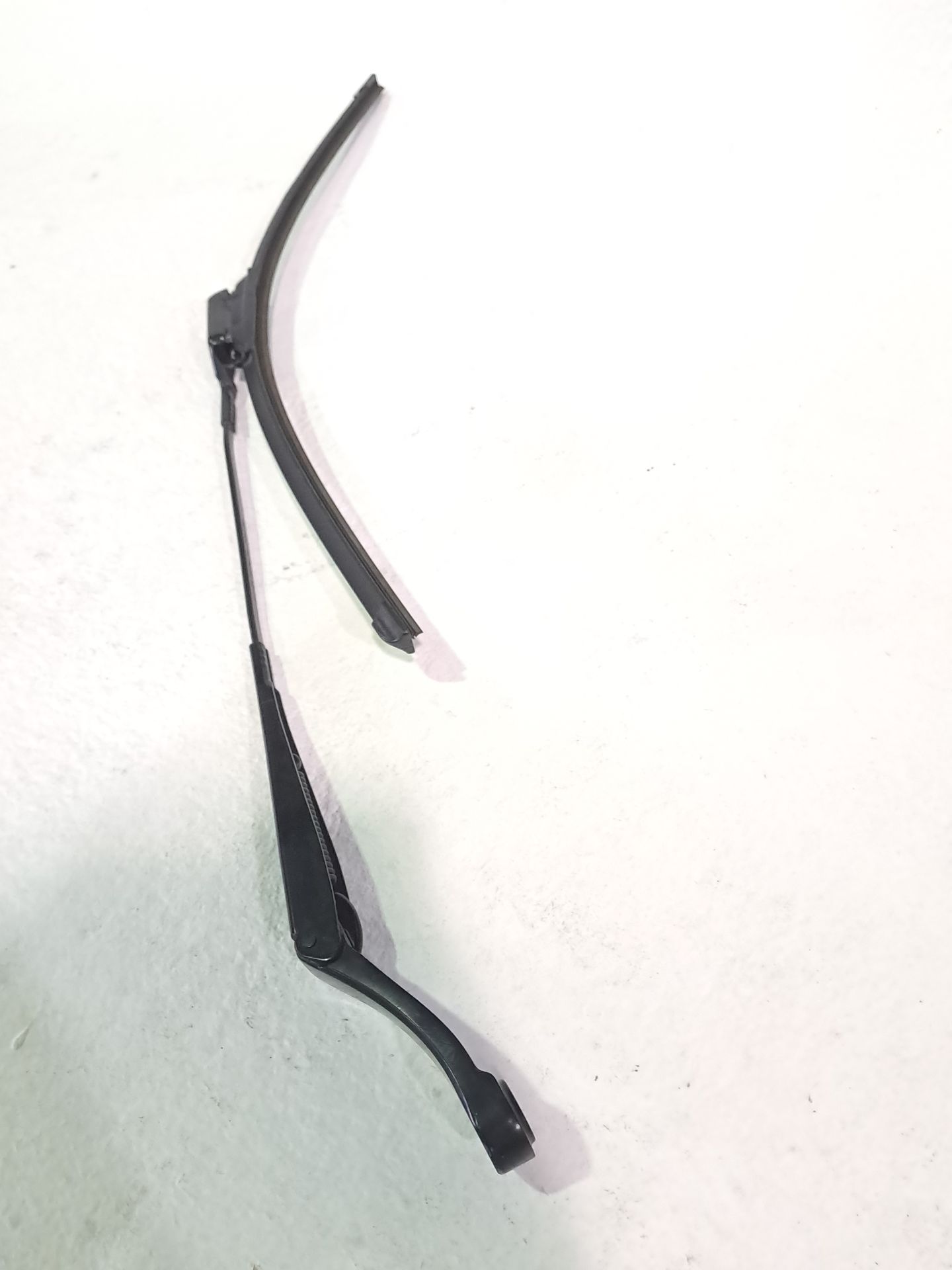 Front Left Wiper Arm PEUGEOT 308