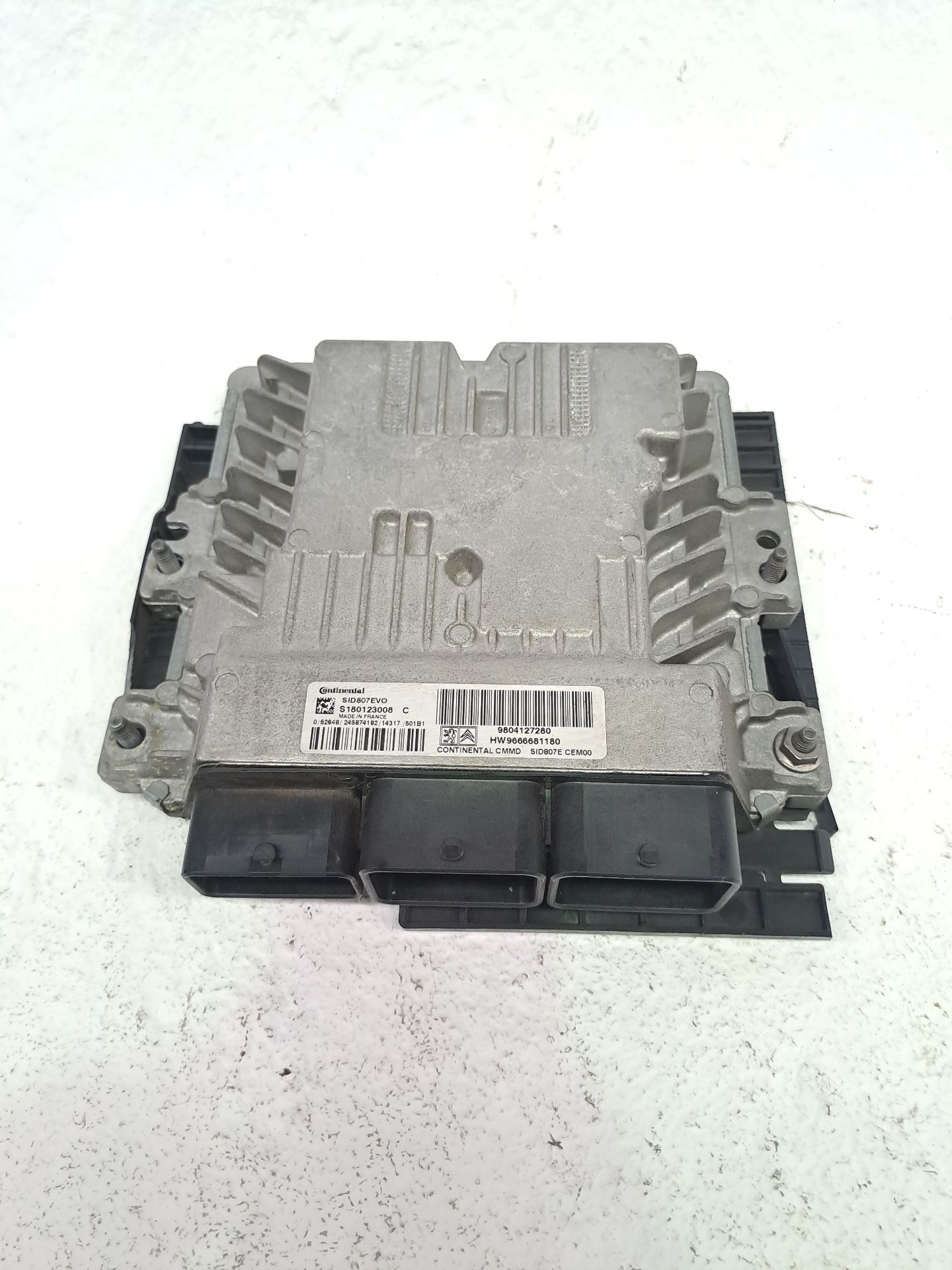 Calculateur moteur PEUGEOT 308