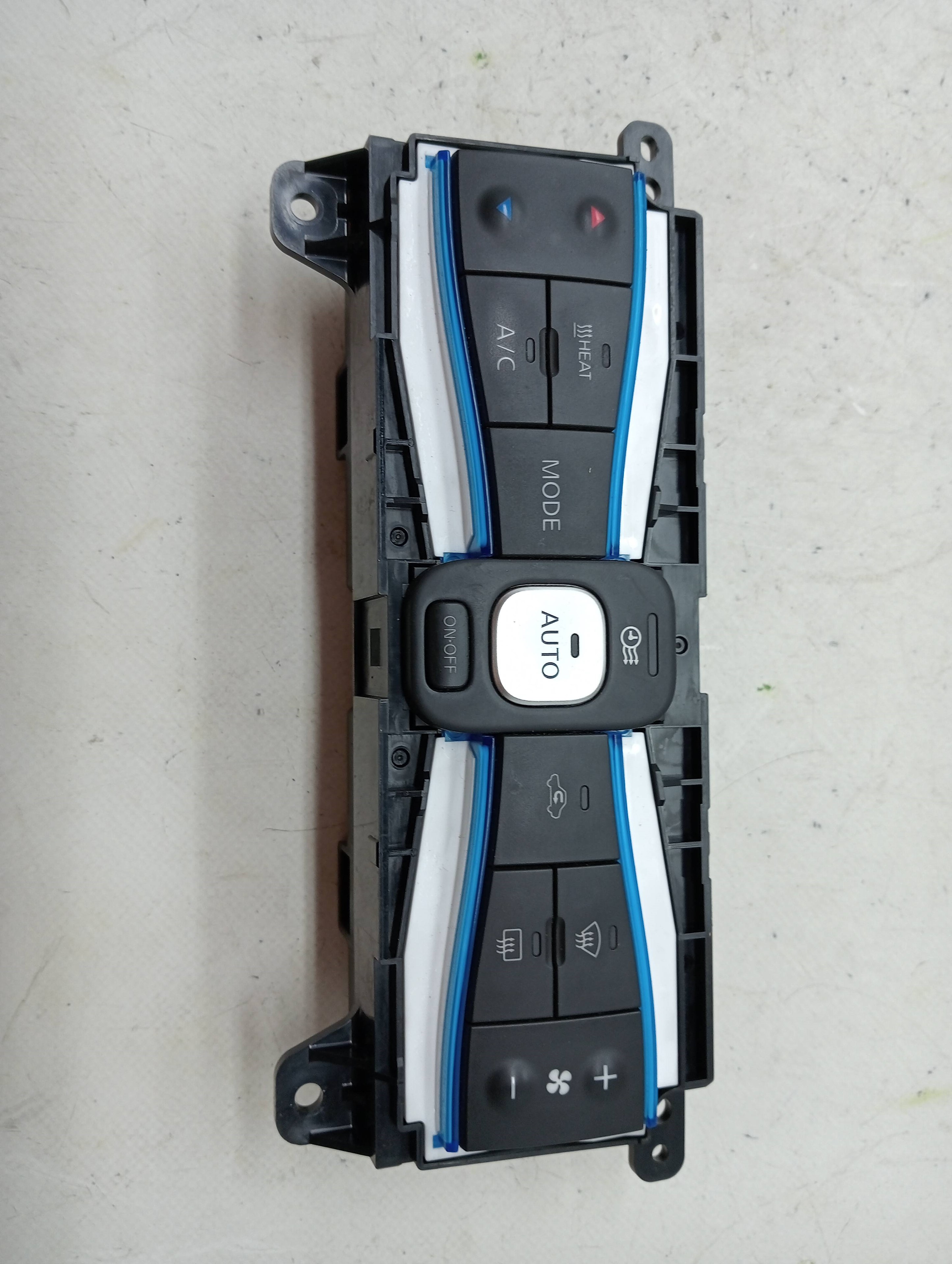 OTROS NISSAN LEAF