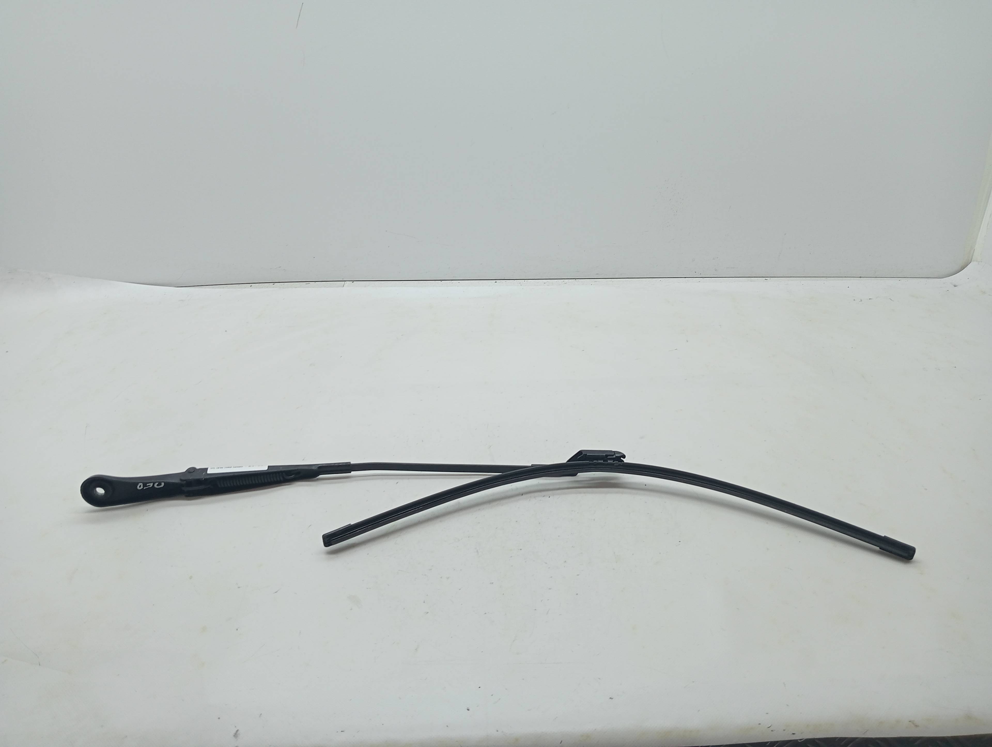 Front Right Wiper Arm OPEL ZAFIRA TOURER