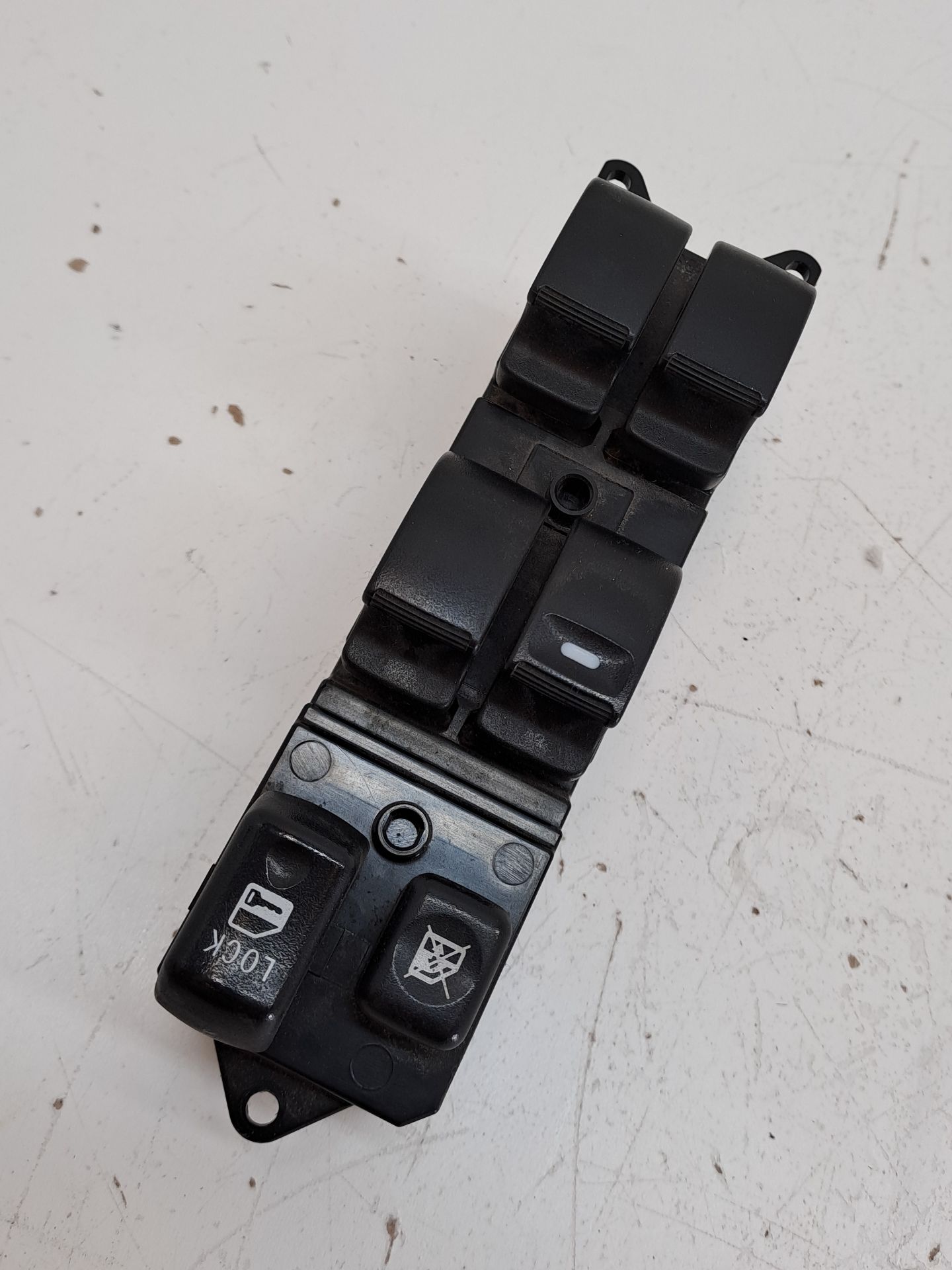 Commande lève-vitre avant gauche CITROEN C-CROSSER