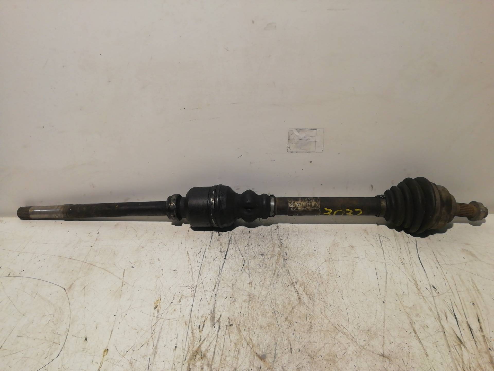 Transmission avant droite PEUGEOT 307 BREAK / SW (S1)