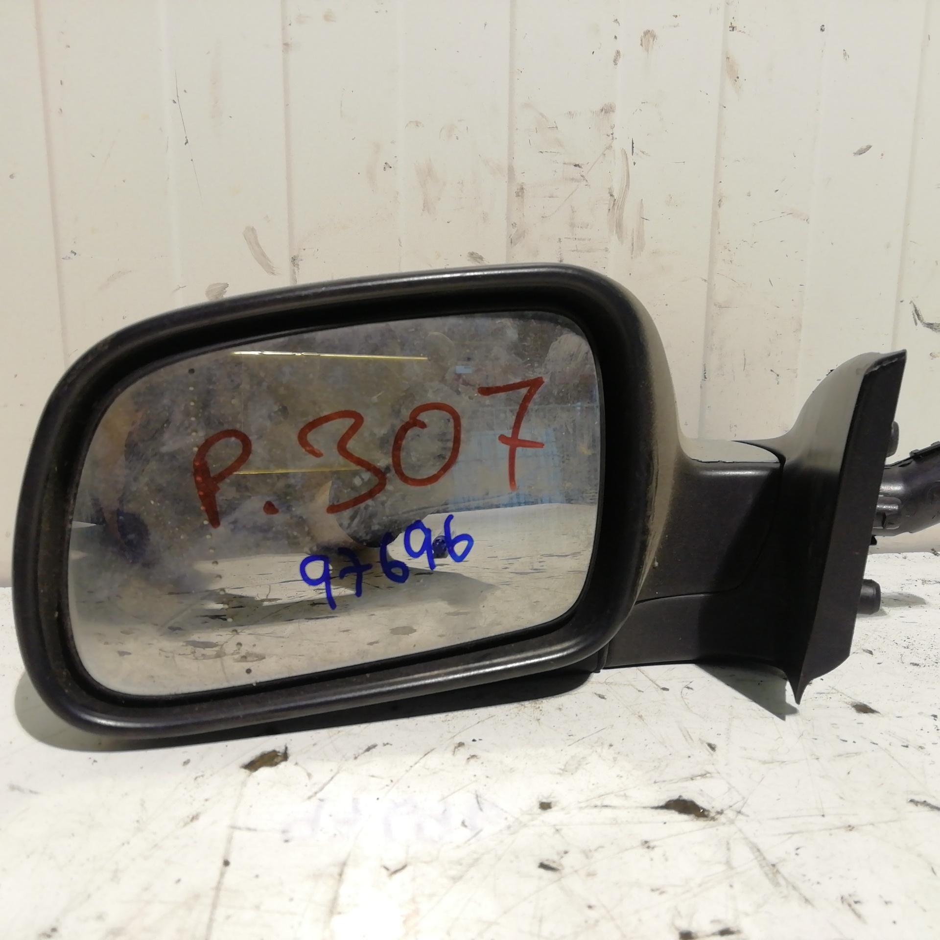 Retrovisor esquerdo PEUGEOT 307 BREAK / SW (S1)