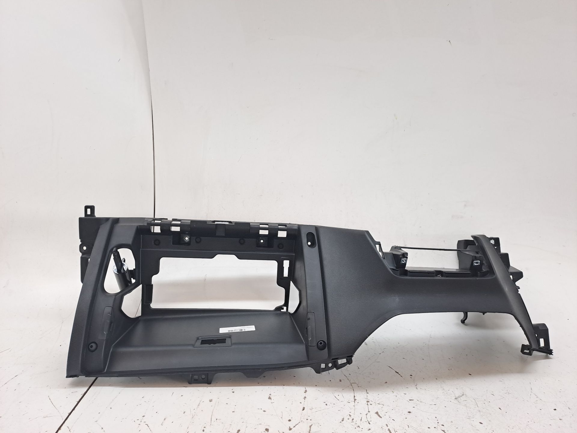 Console central HYUNDAI I20 (BC3)