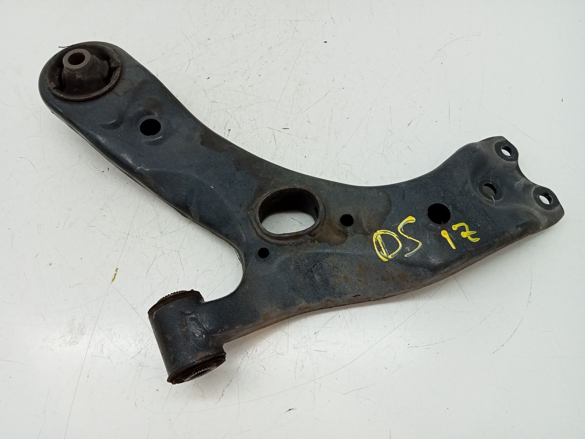 Querlenker unten vorne links TOYOTA AURIS