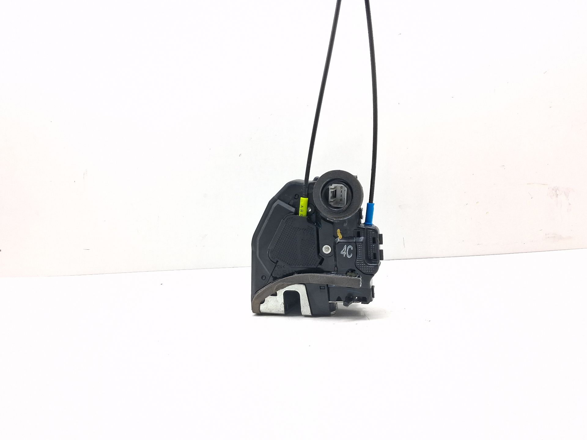 Rear left door lock TOYOTA AURIS