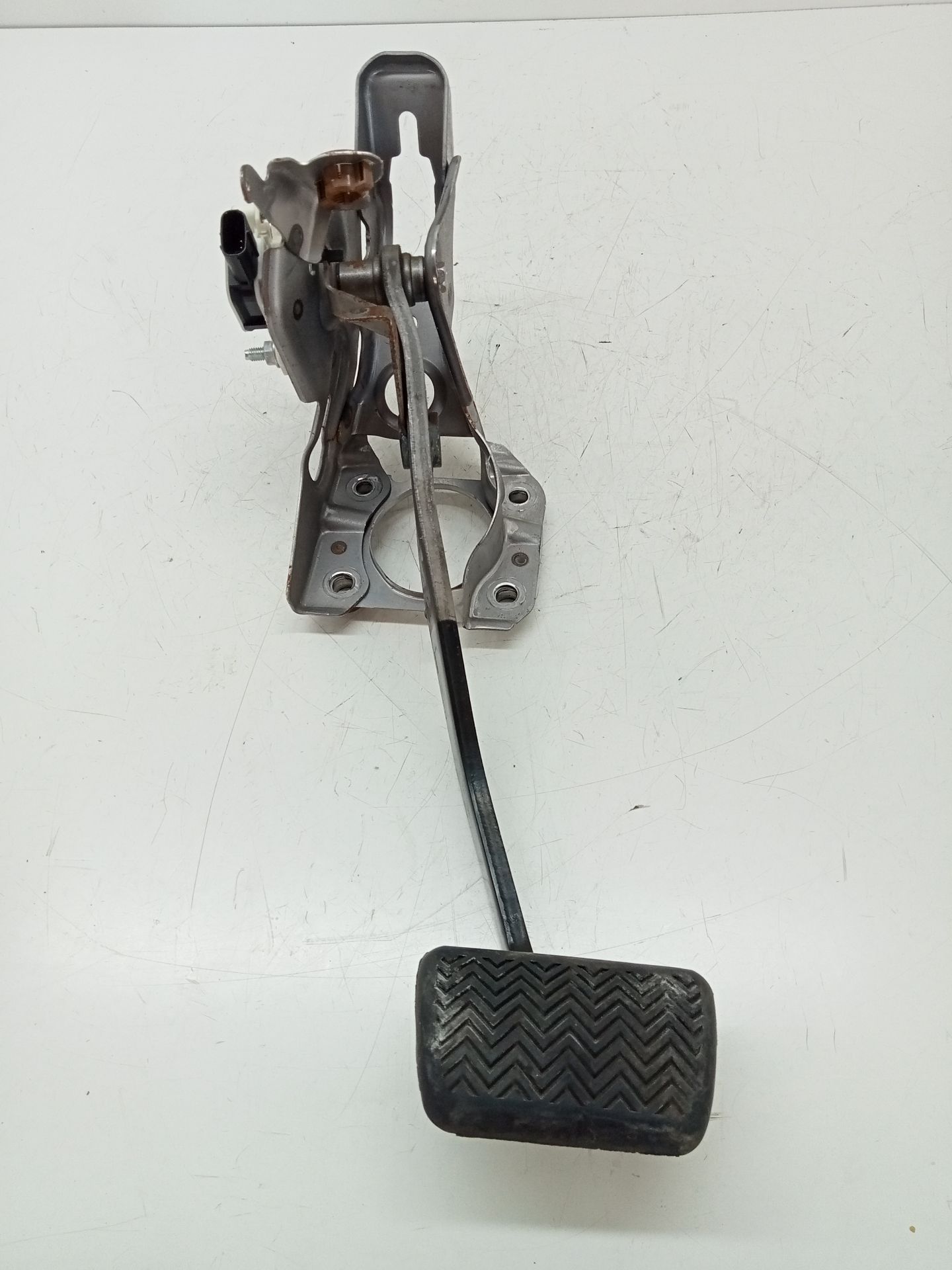 PEDAL FRENO TOYOTA AURIS
