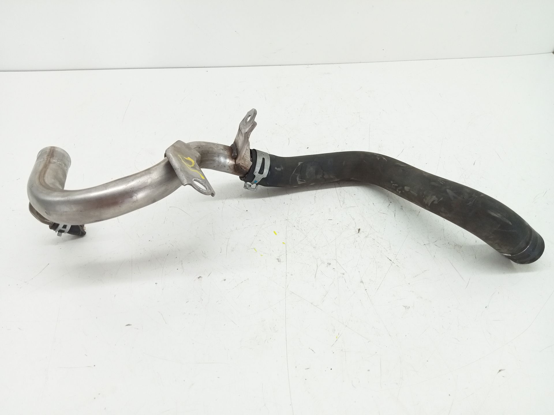 Pipe TOYOTA AURIS