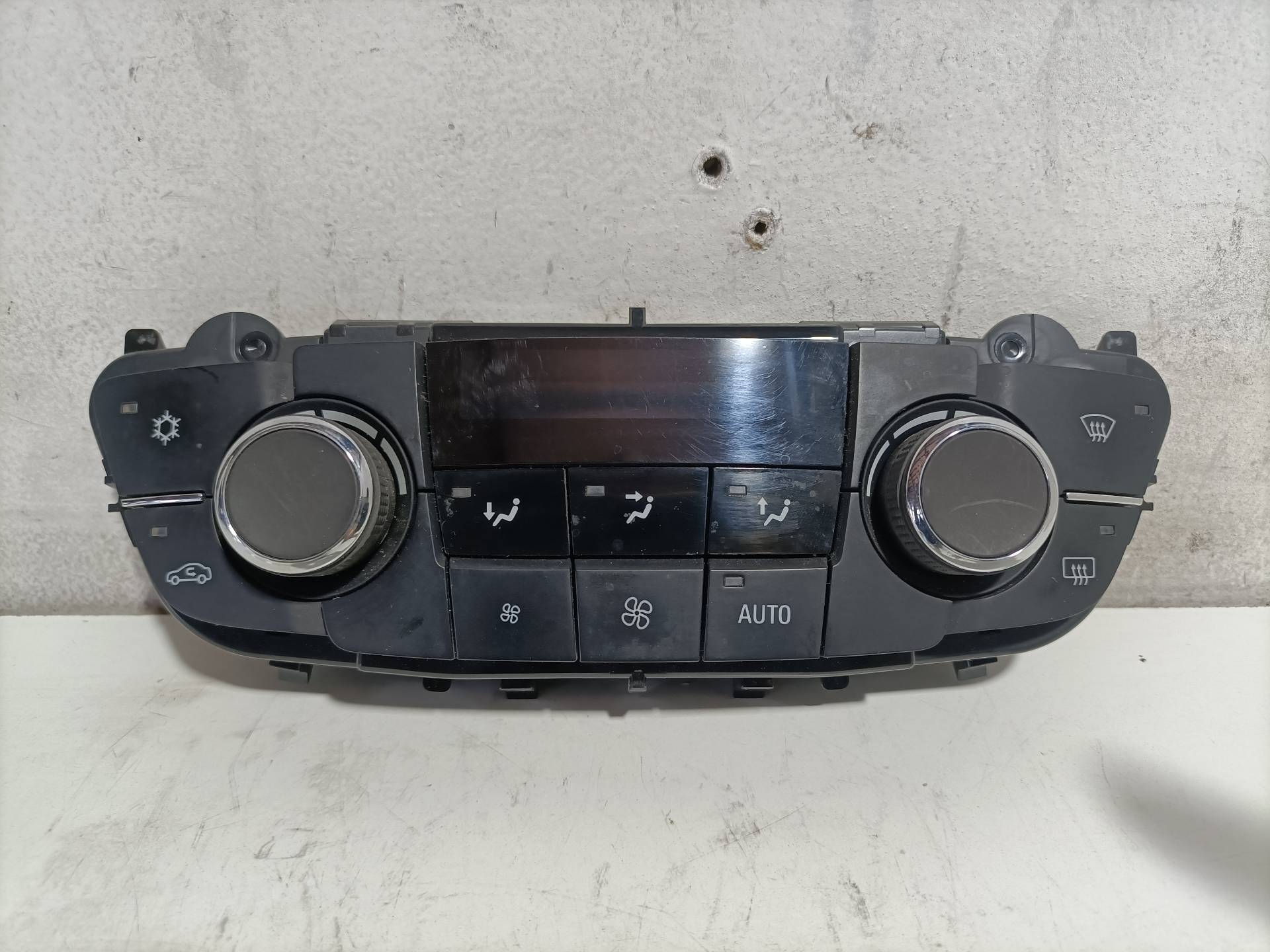 MANDO CLIMATIZADOR OPEL INSIGNIA BERLINA