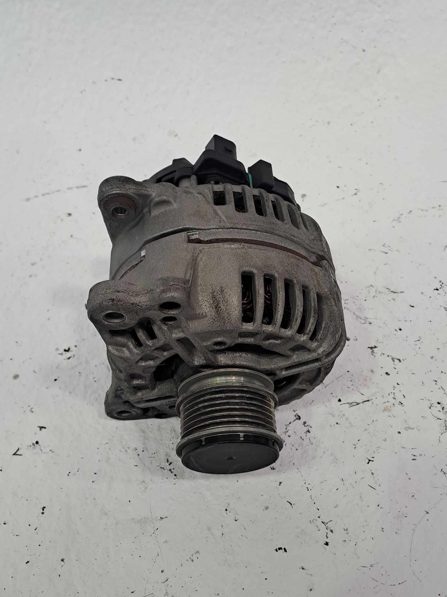 Alternator VOLKSWAGEN JETTA (162)