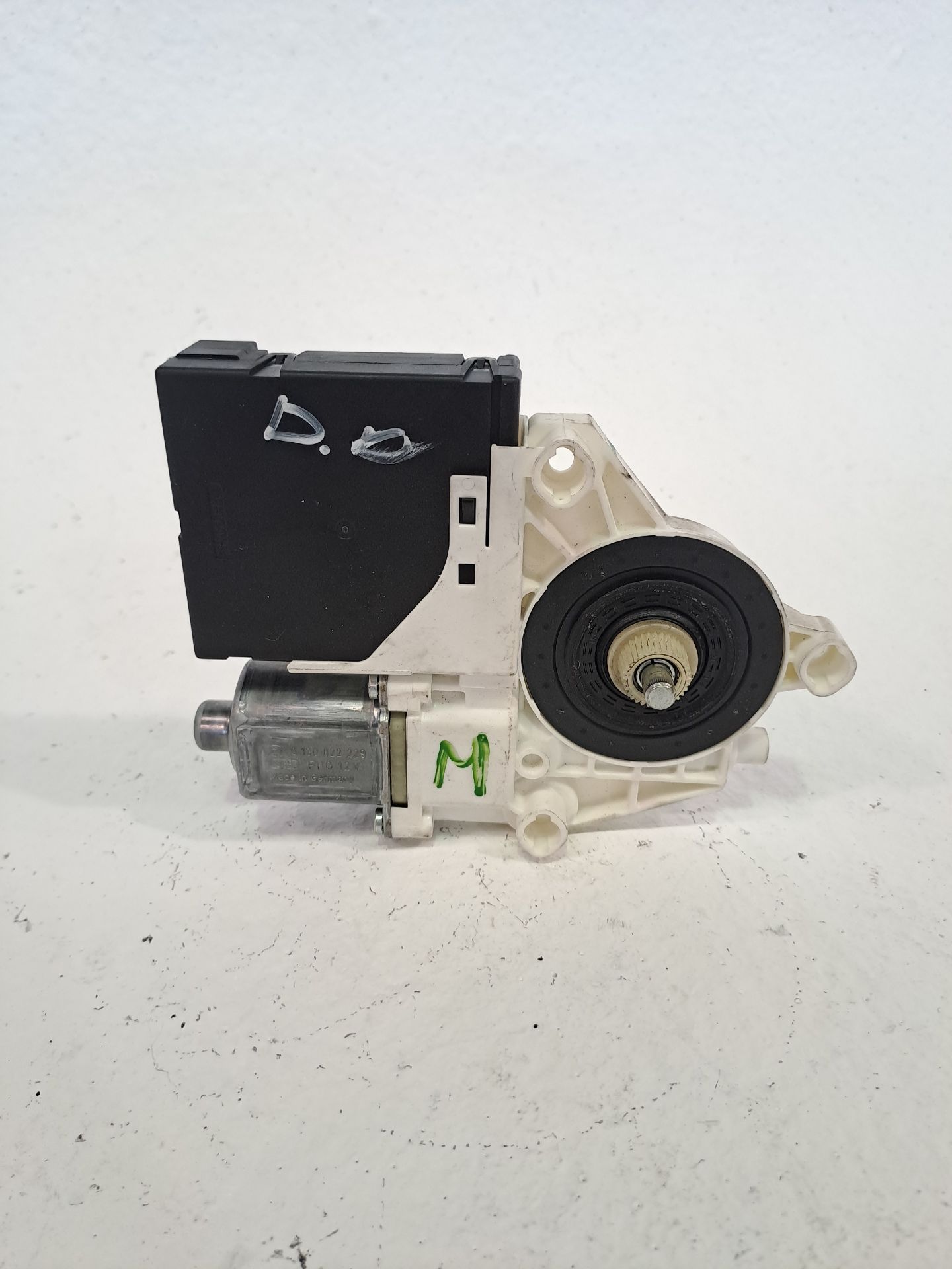 Front Right Window Motor VOLKSWAGEN JETTA (162)