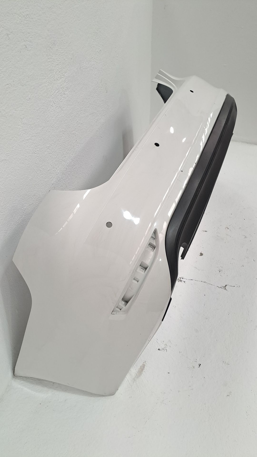 Rear Bumper VOLKSWAGEN JETTA (162)