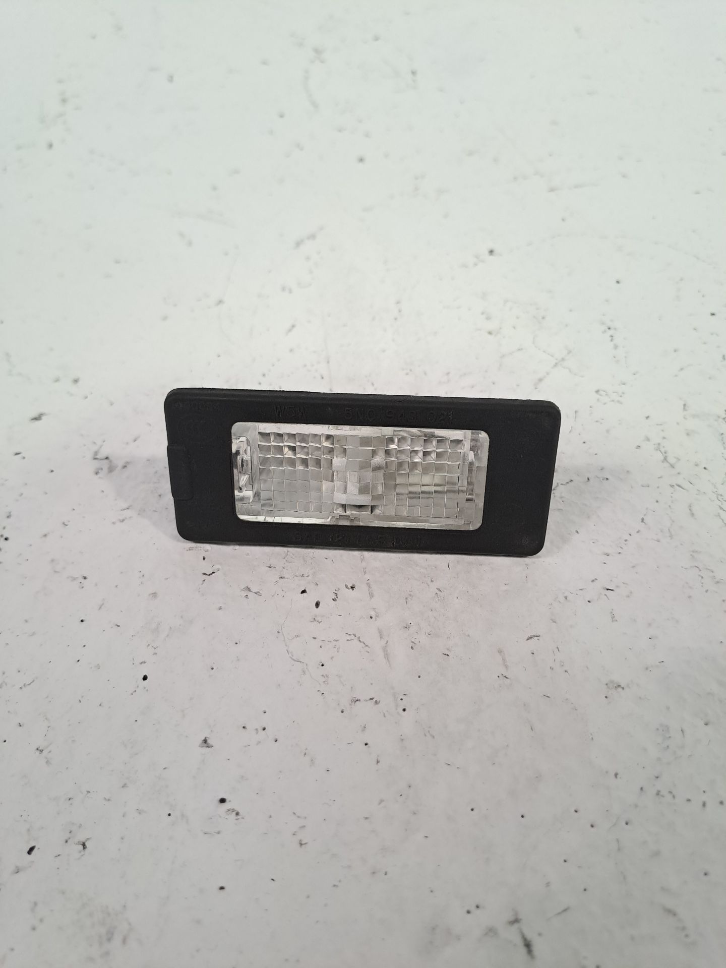Number Plate Light VOLKSWAGEN JETTA (162)