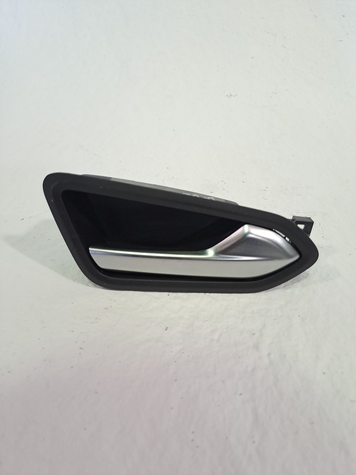 Puxador interno dianteiro direito RENAULT CAPTUR II