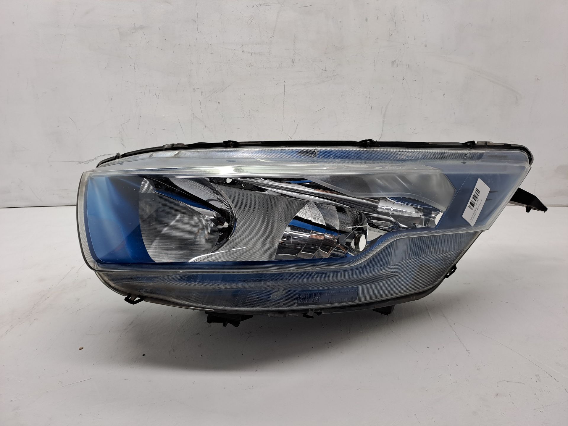 Left headlight IVECO DAILY FURGÓN