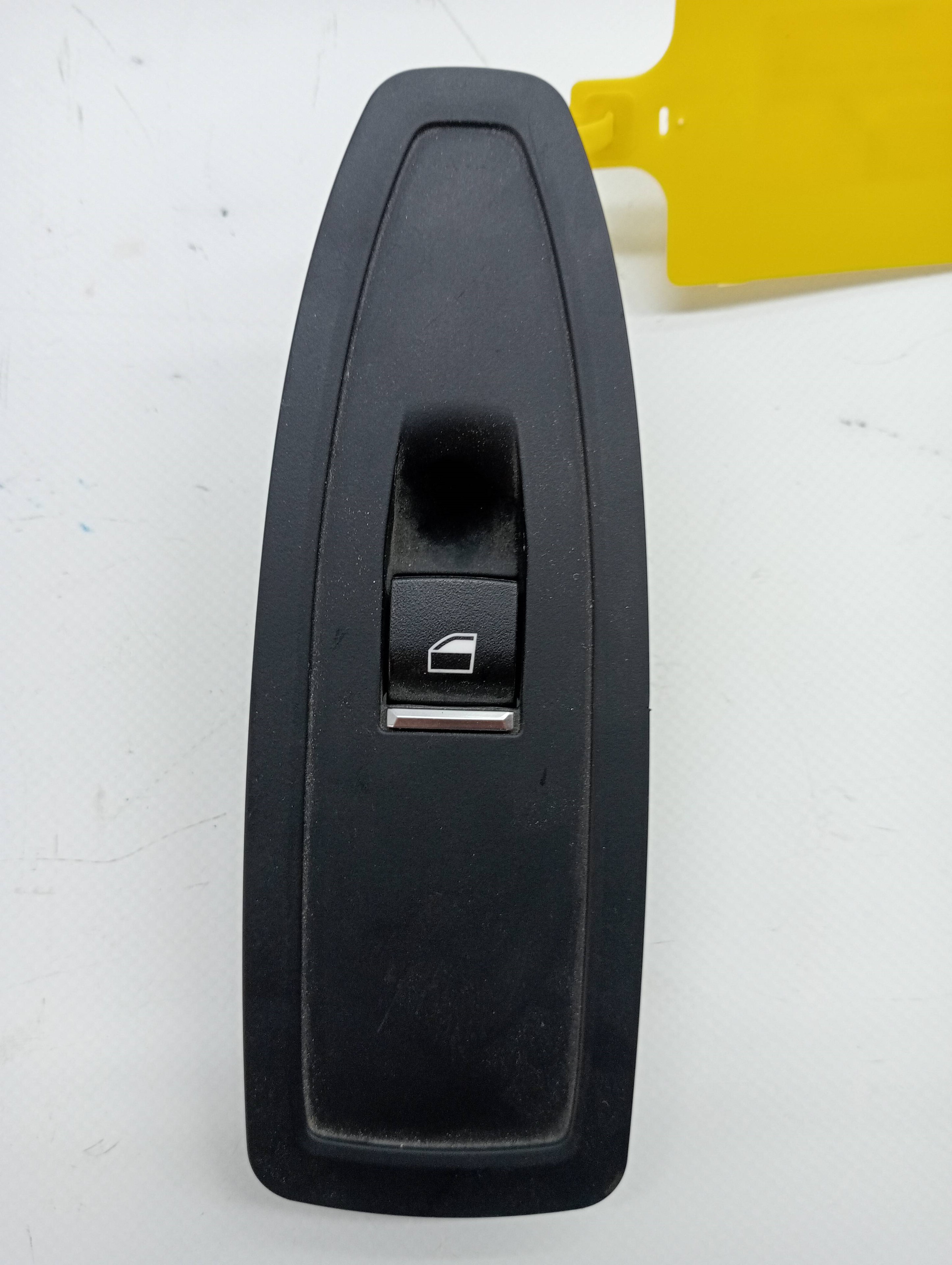 MANDO ELEVALUNAS DELANTERO DERECHO BMW SERIE 1 LIM. (F20/F21)