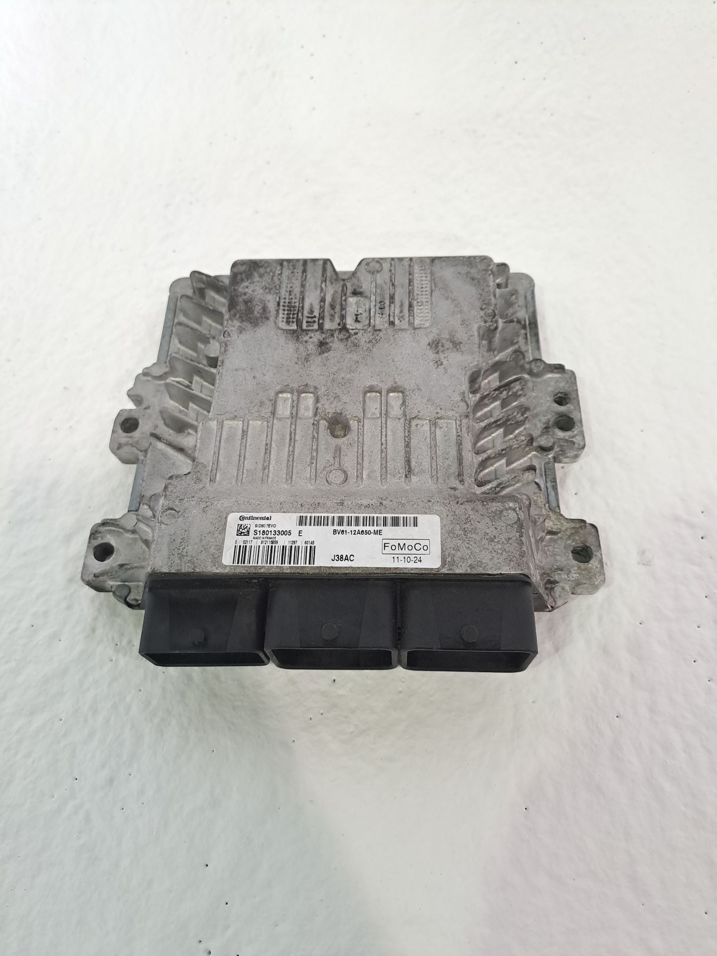 Calculateur moteur FORD FOCUS LIM.