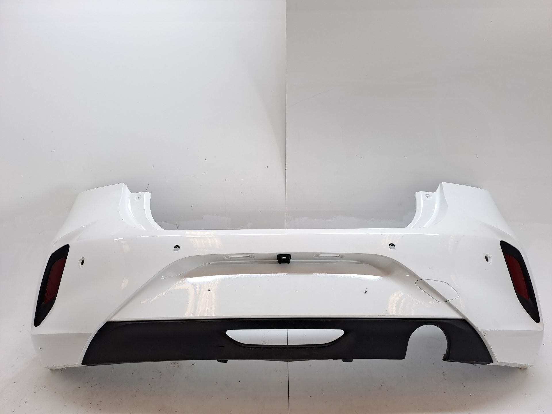 Para-choque traseiro OPEL CORSA F