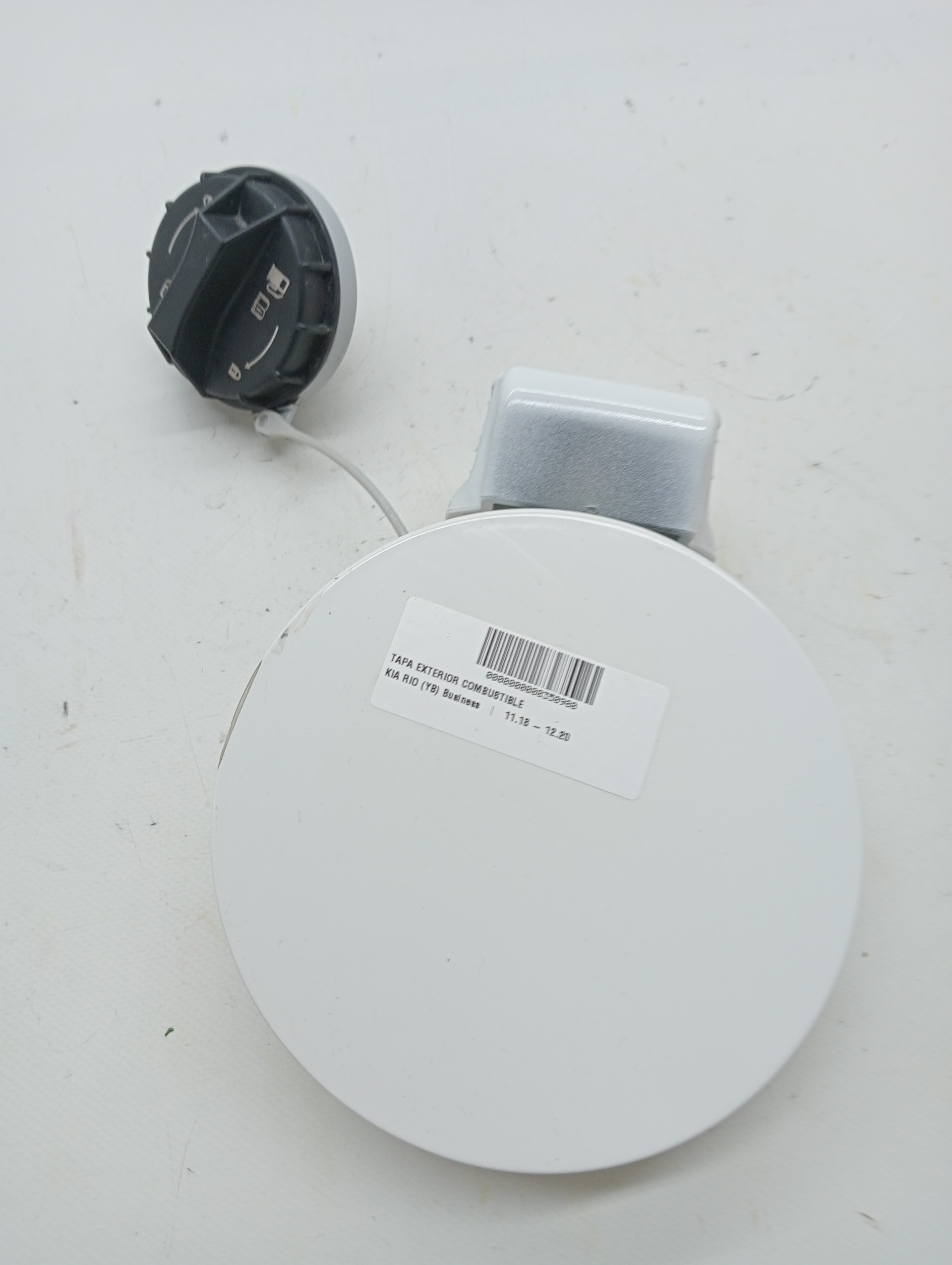 Trappe carburant extérieure KIA RIO (YB)
