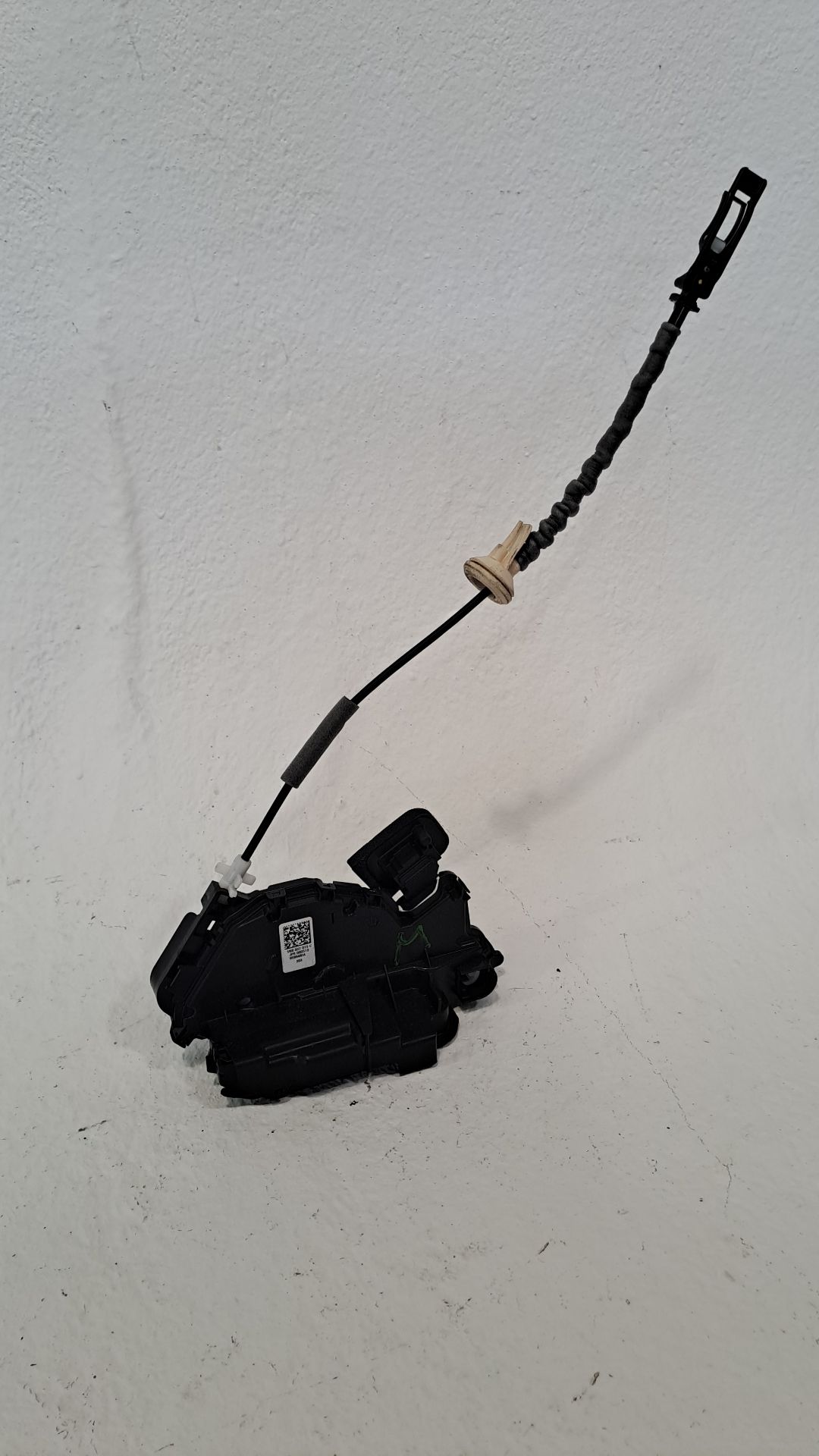 Fechadura da porta dianteira esquerda VOLKSWAGEN TIGUAN (AX1)