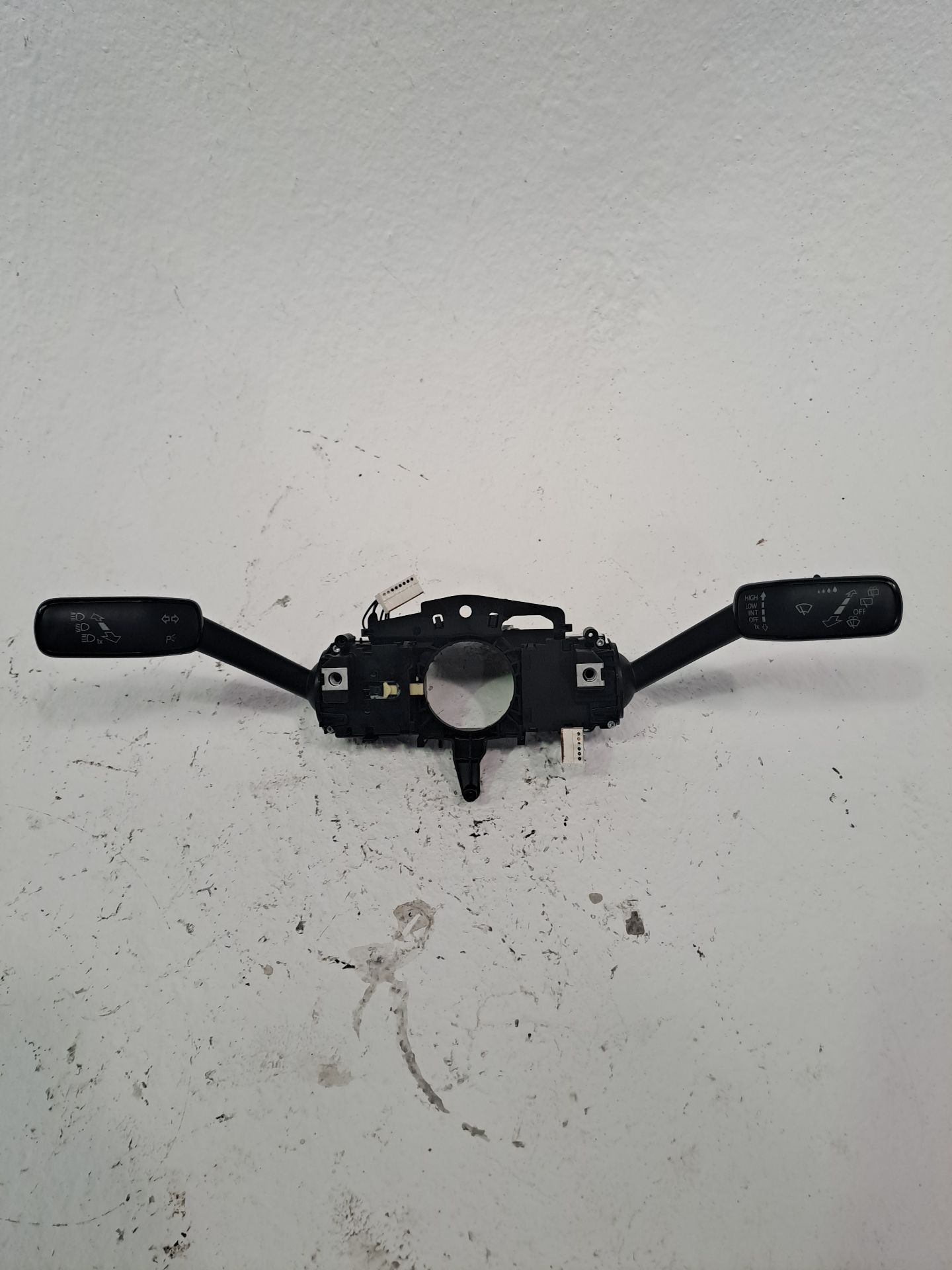 Commande de clignotants VOLKSWAGEN TIGUAN (AX1)