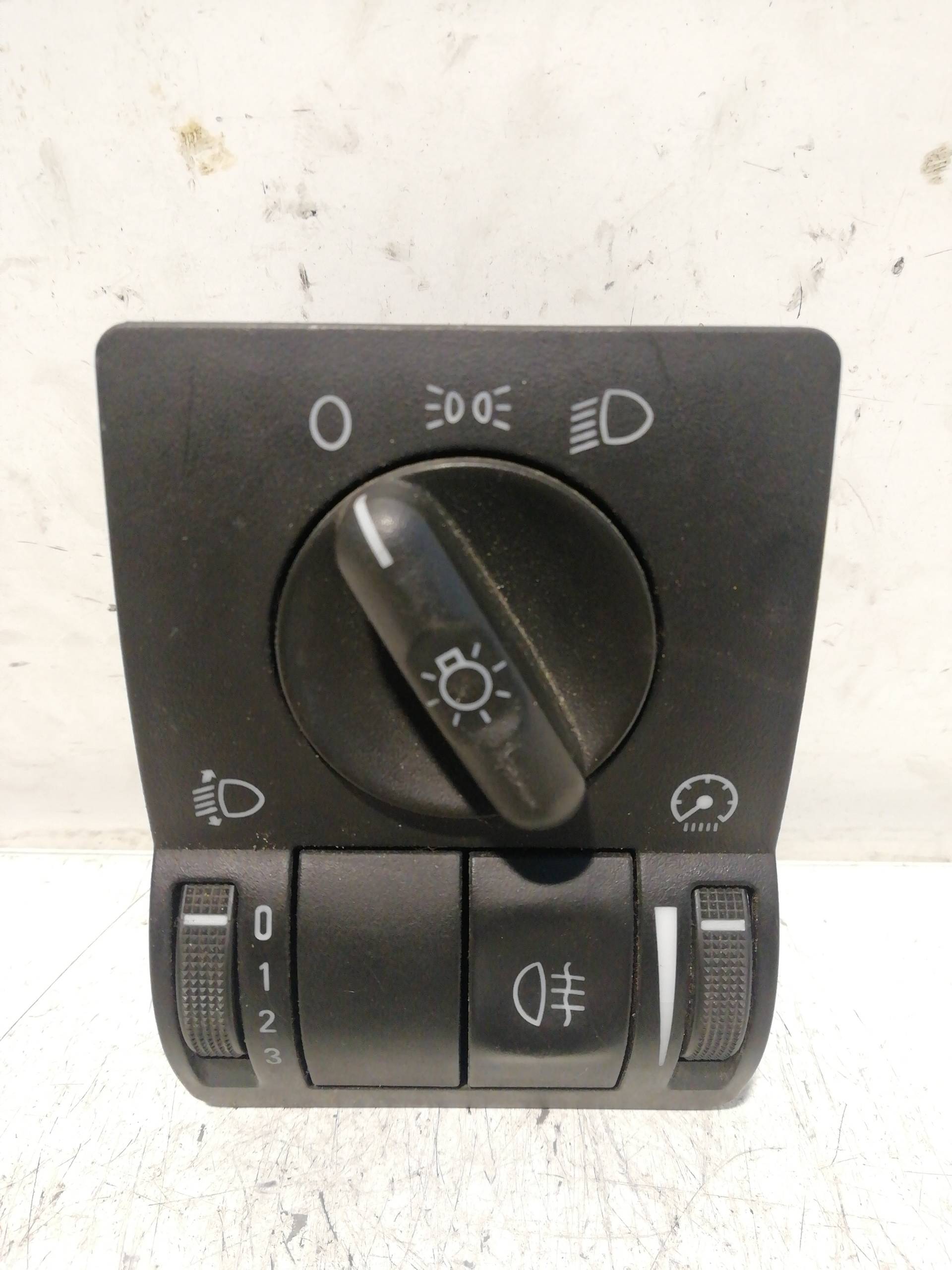 Light Switch OPEL CORSA C