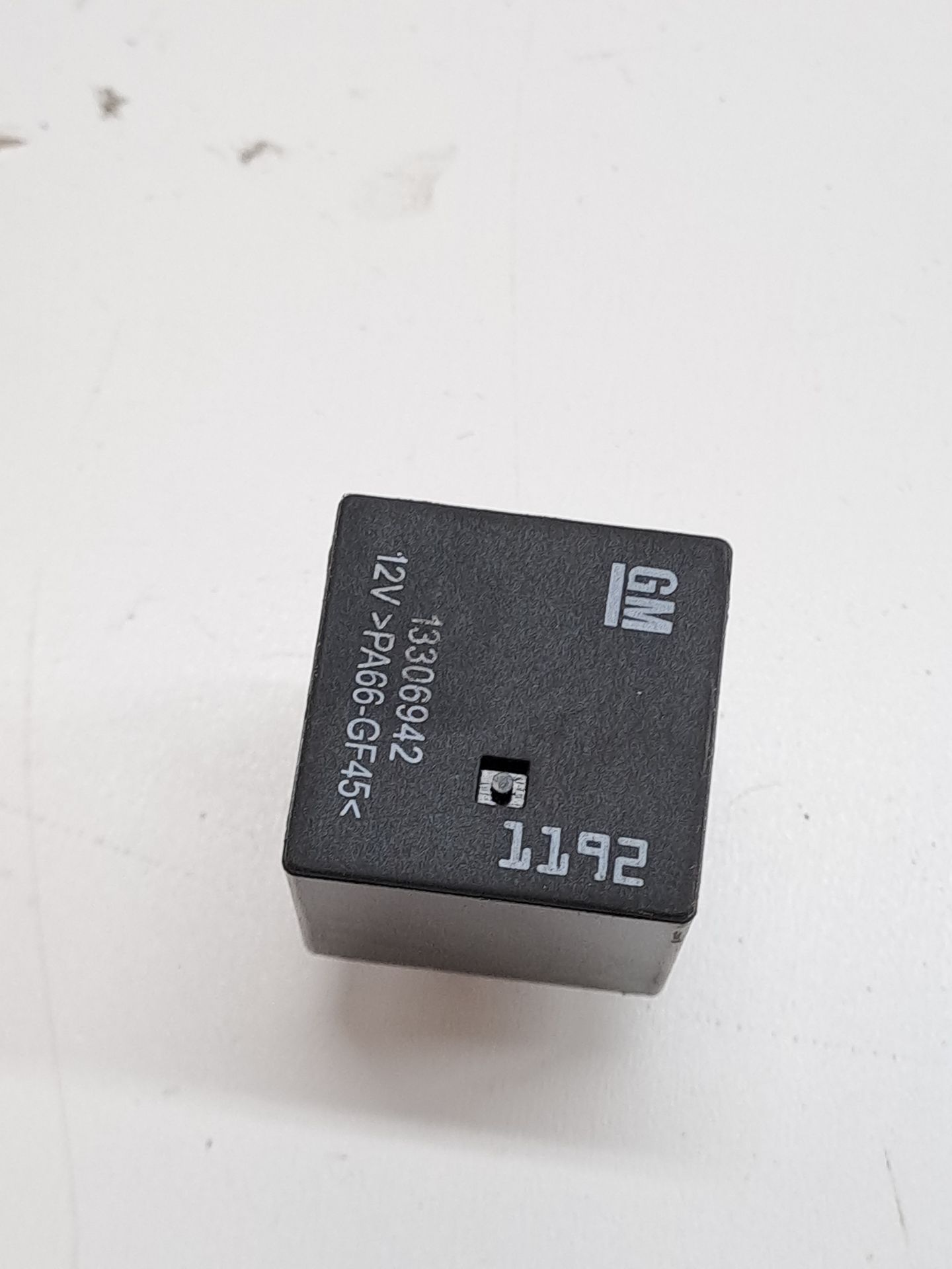 Relay OPEL ASTRA J LIM.
