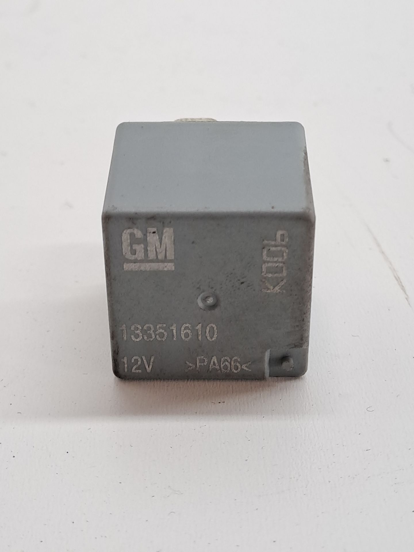 Relay OPEL ASTRA J LIM.