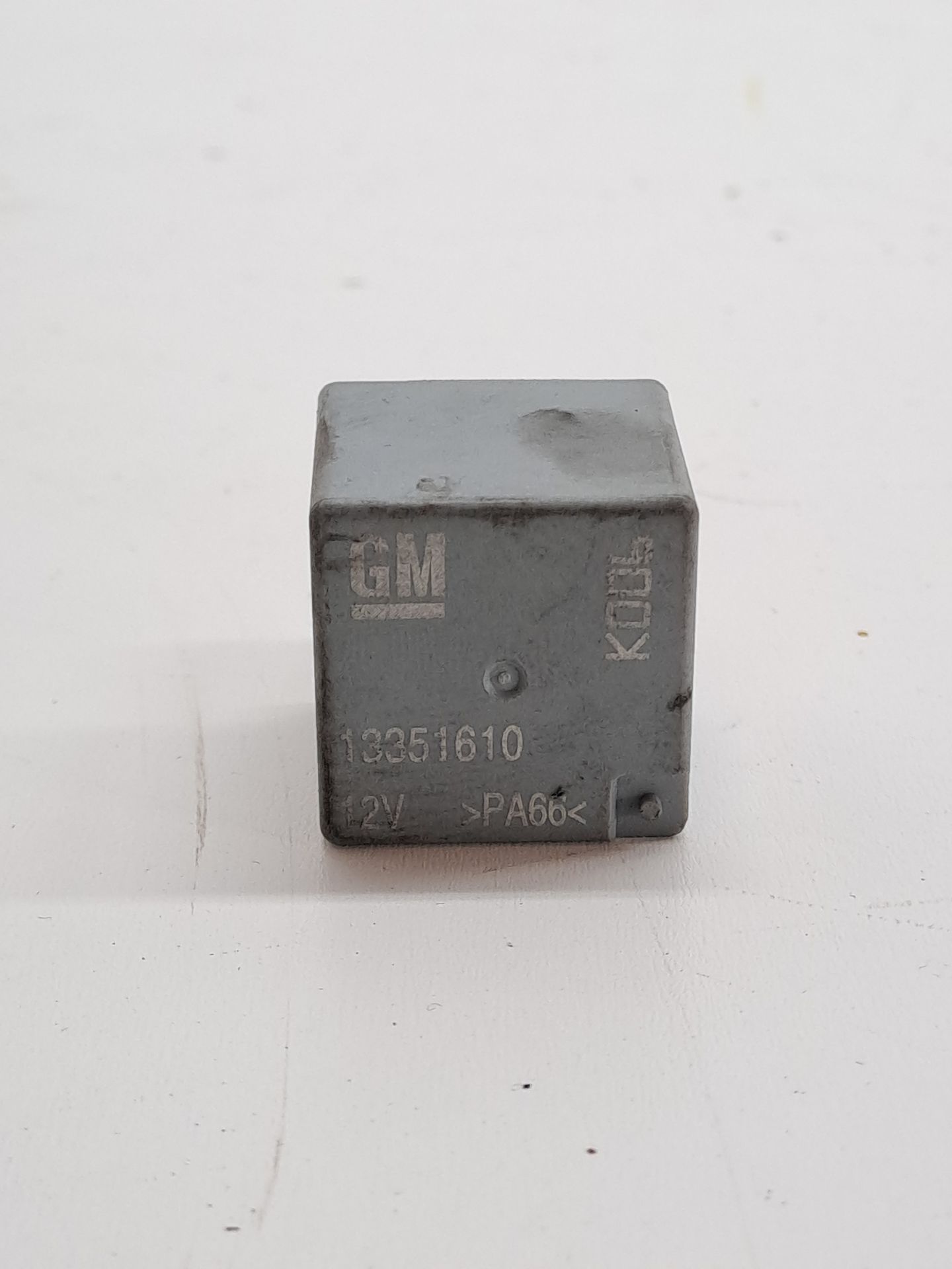 Relay OPEL ASTRA J LIM.
