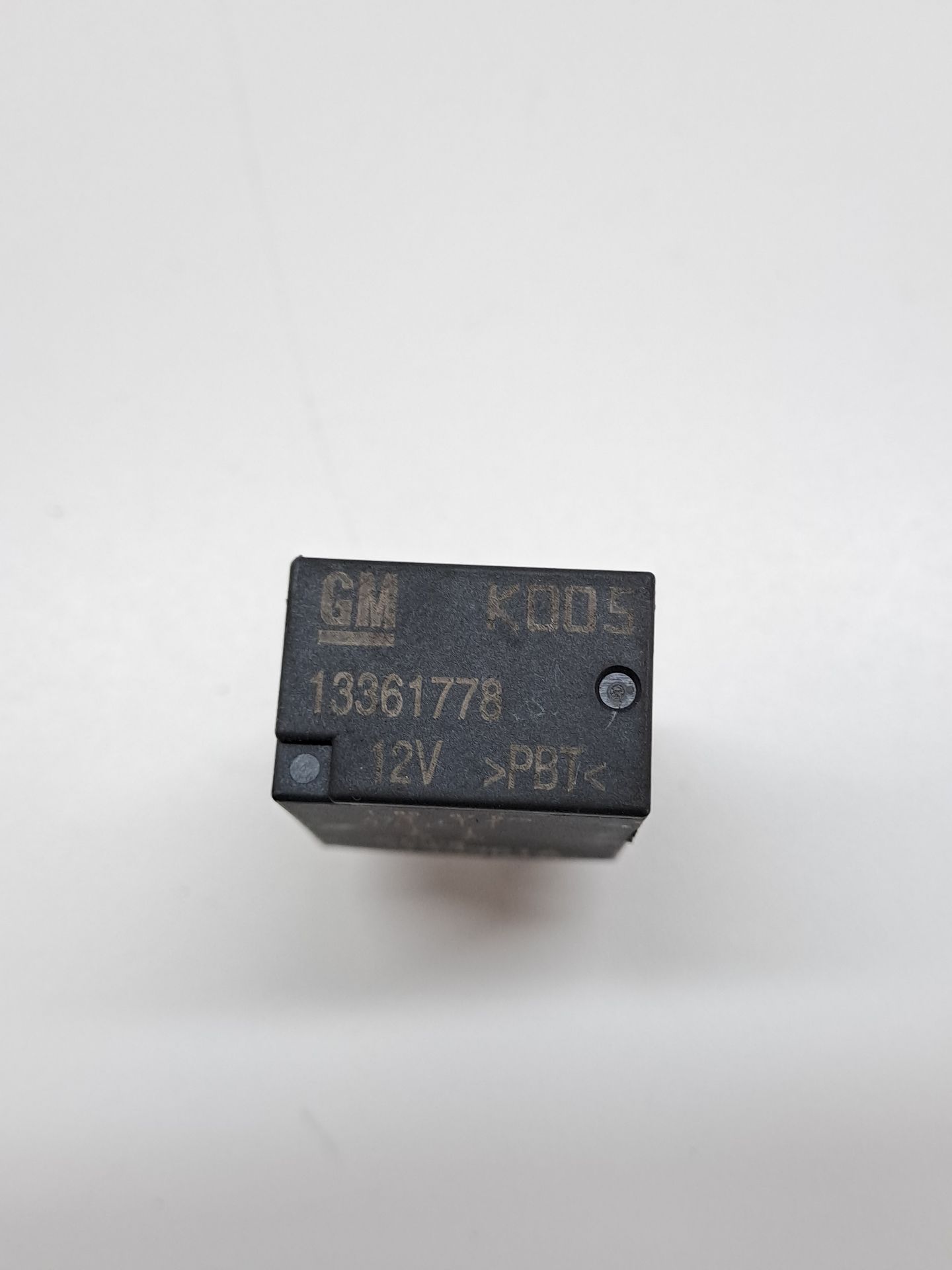Relay OPEL ASTRA J LIM.