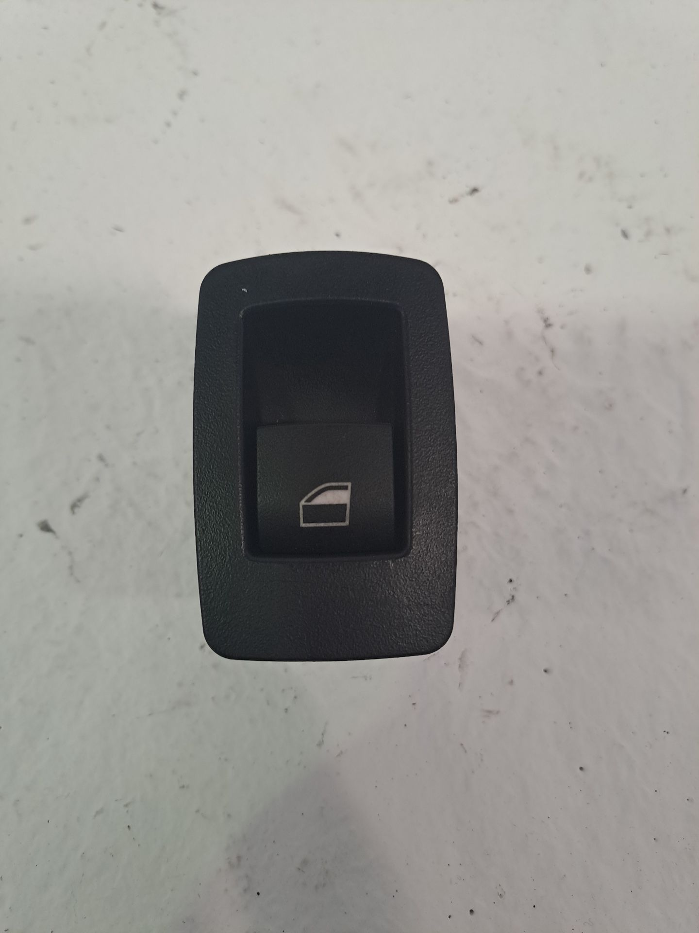 Comando vidro elétrico traseiro esquerdo BMW 1 (F20)