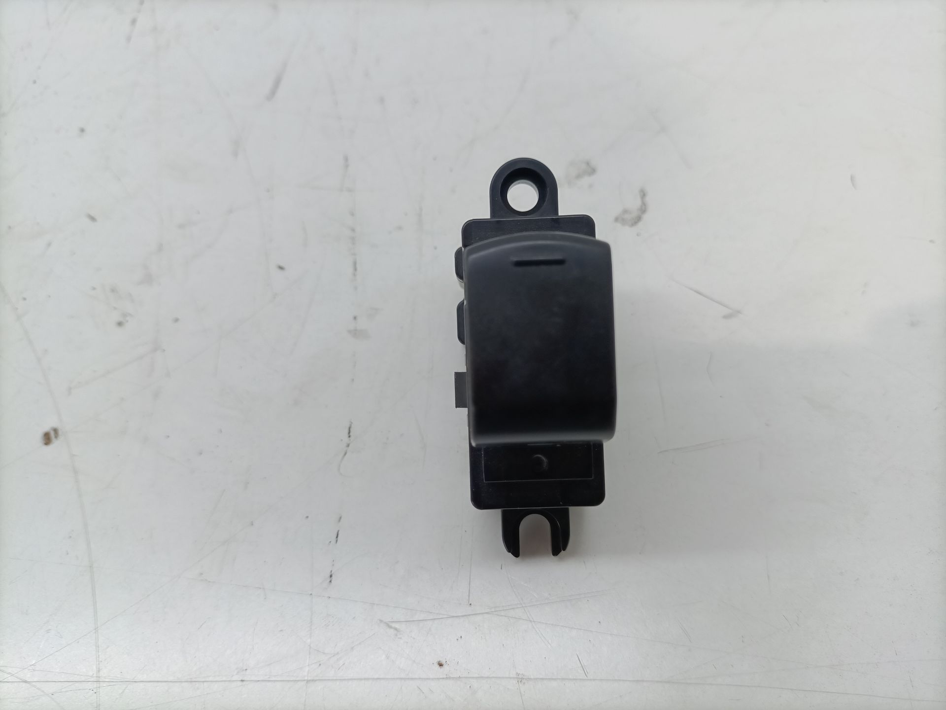 Rear Right Window Switch NISSAN QASHQAI (J10)