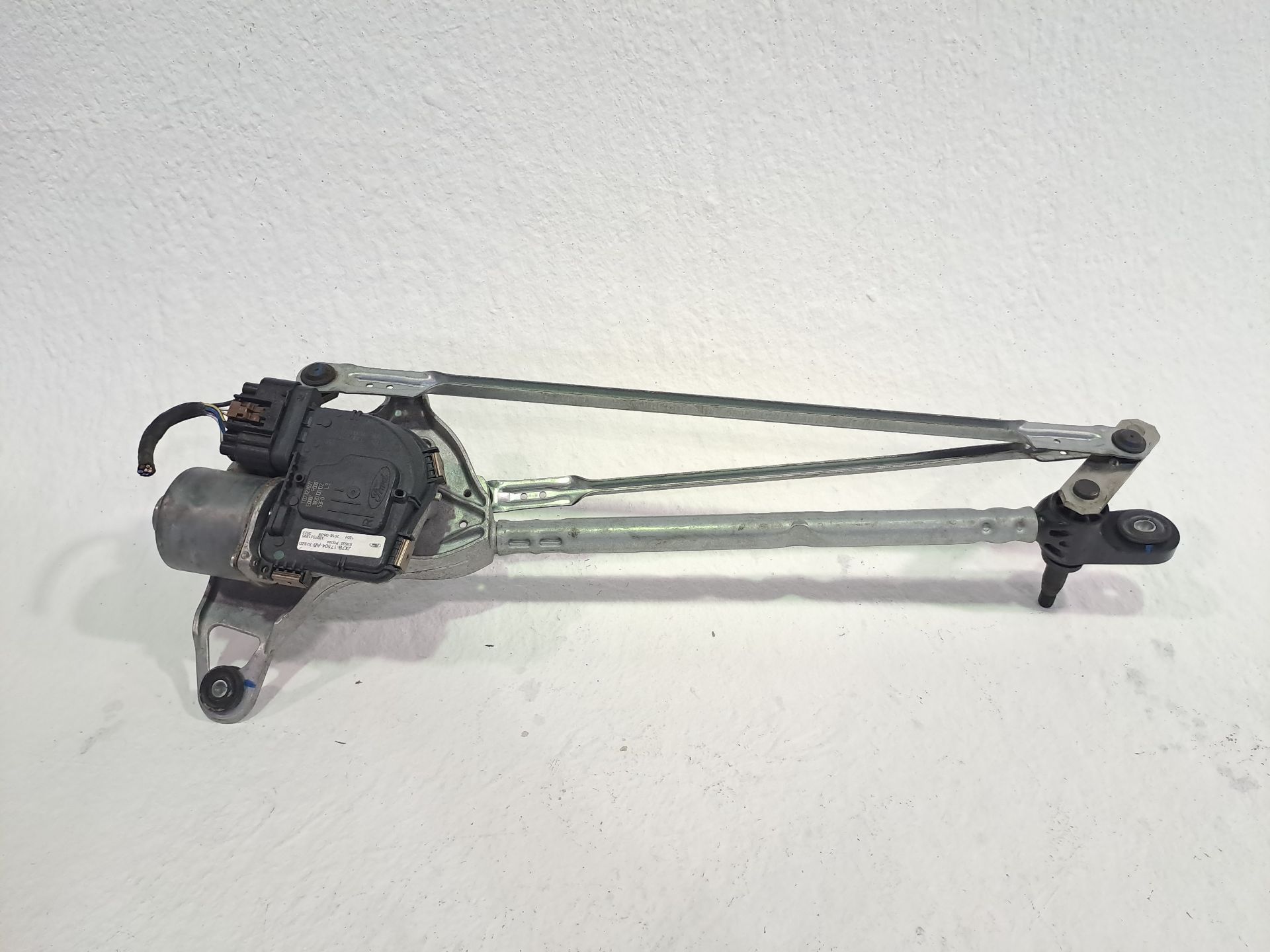 Moteur d'essuie-glace avant FORD FOCUS