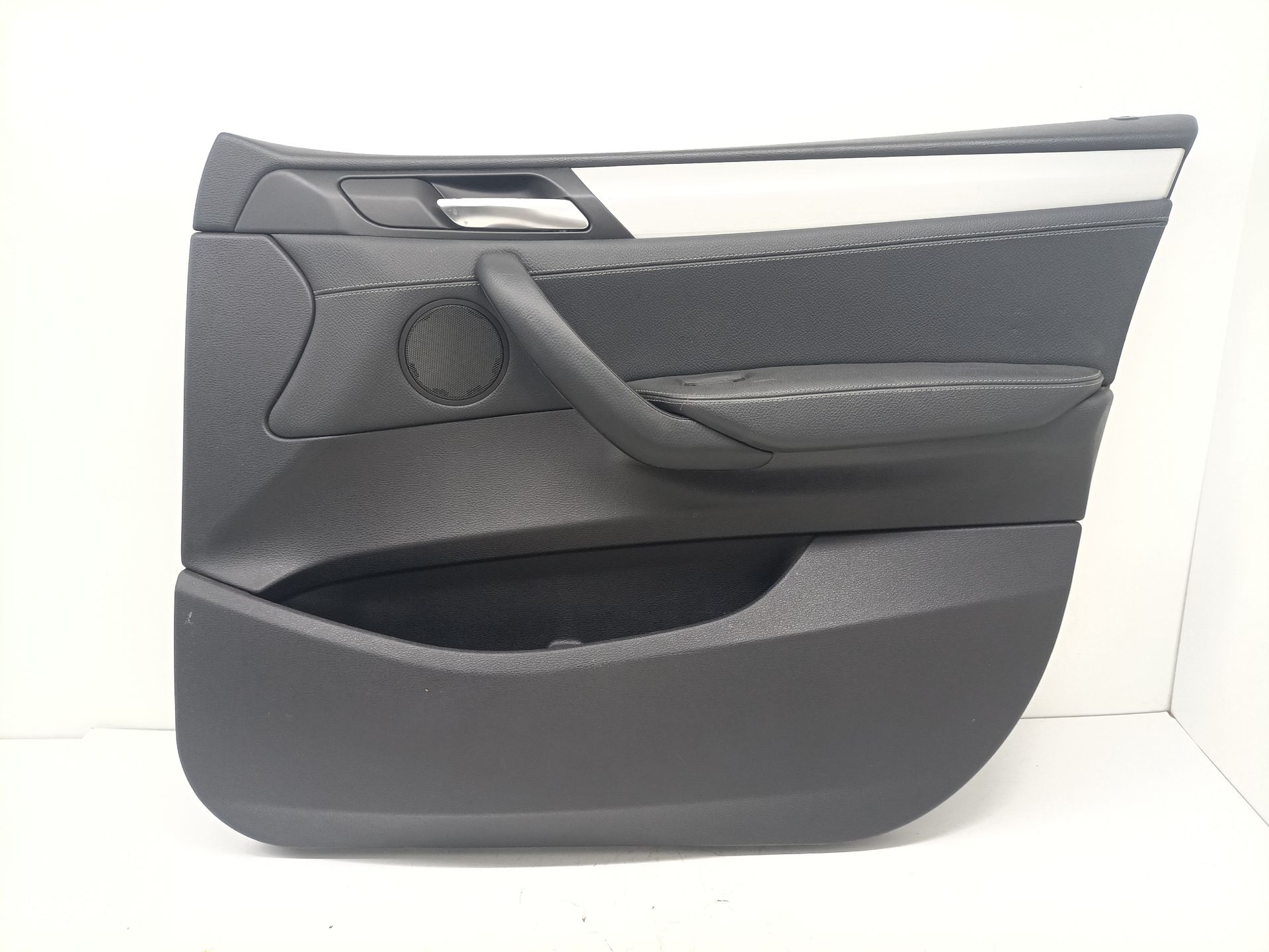 Front Right Door Trim Panel BMW X3 (E83)